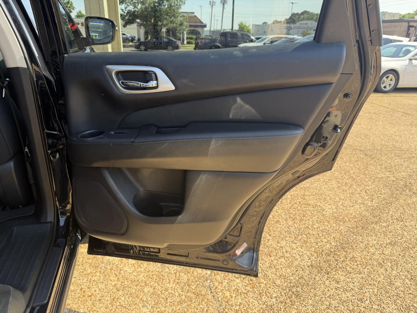 2019 BLACK NISSAN PATHFINDER SV (5N1DR2MMXKC) , located at 922 W. Beacon St., Philadelphia, MS, 39350, (601) 650-3675, 32.770447, -89.127151 - Photo#15