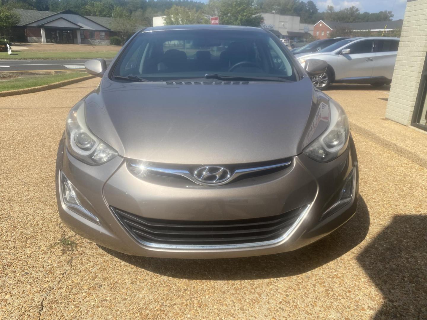 2015 TAN HYUNDAI ELANTRA SE (5NPDH4AE0FH) , located at 922 W. Beacon St., Philadelphia, MS, 39350, (601) 650-3675, 32.770447, -89.127151 - Photo#1