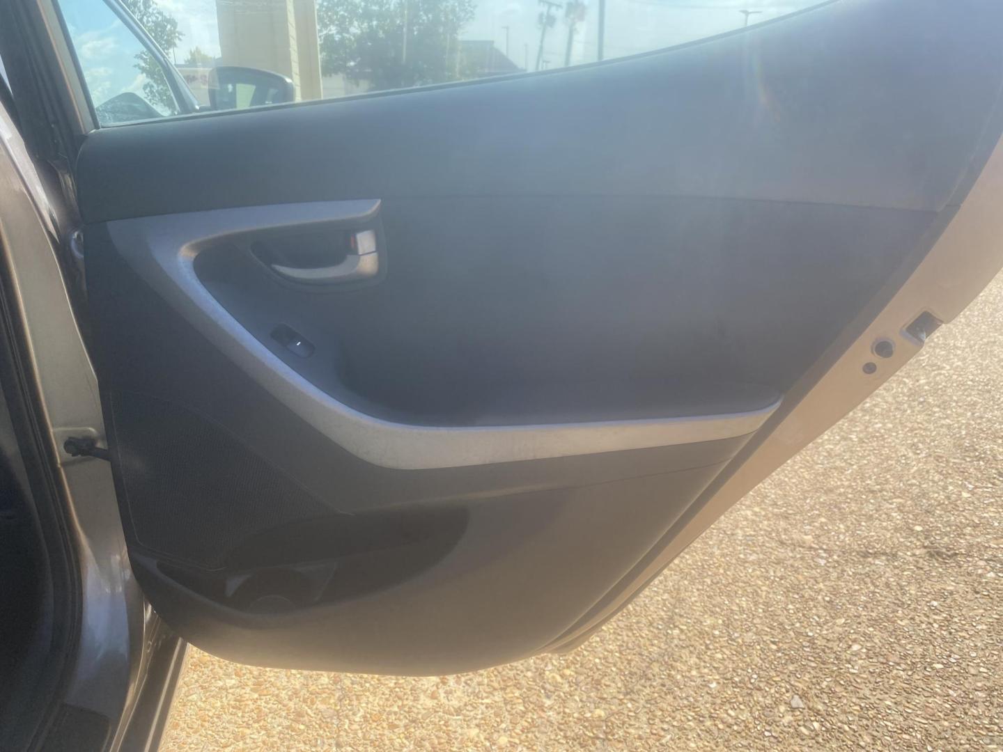 2015 TAN HYUNDAI ELANTRA SE (5NPDH4AE0FH) , located at 922 W. Beacon St., Philadelphia, MS, 39350, (601) 650-3675, 32.770447, -89.127151 - Photo#15