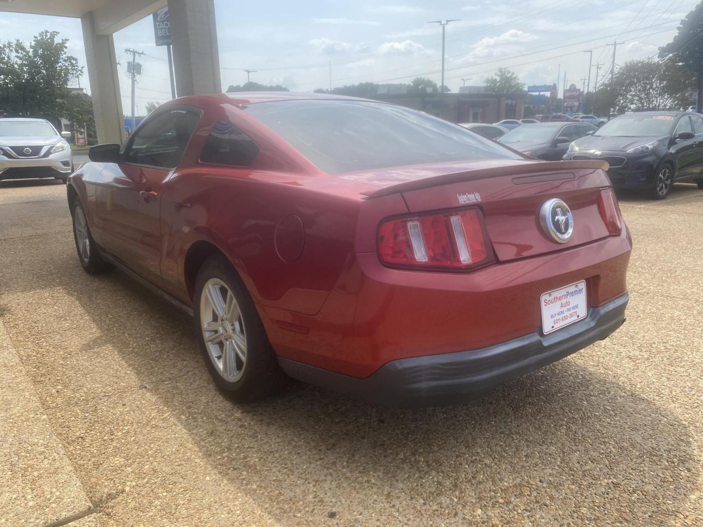 2010 RED FORD MUSTANG BASE (1ZVBP8AN4A5) , located at 922 W. Beacon St., Philadelphia, MS, 39350, (601) 650-3675, 32.770447, -89.127151 - Photo#3