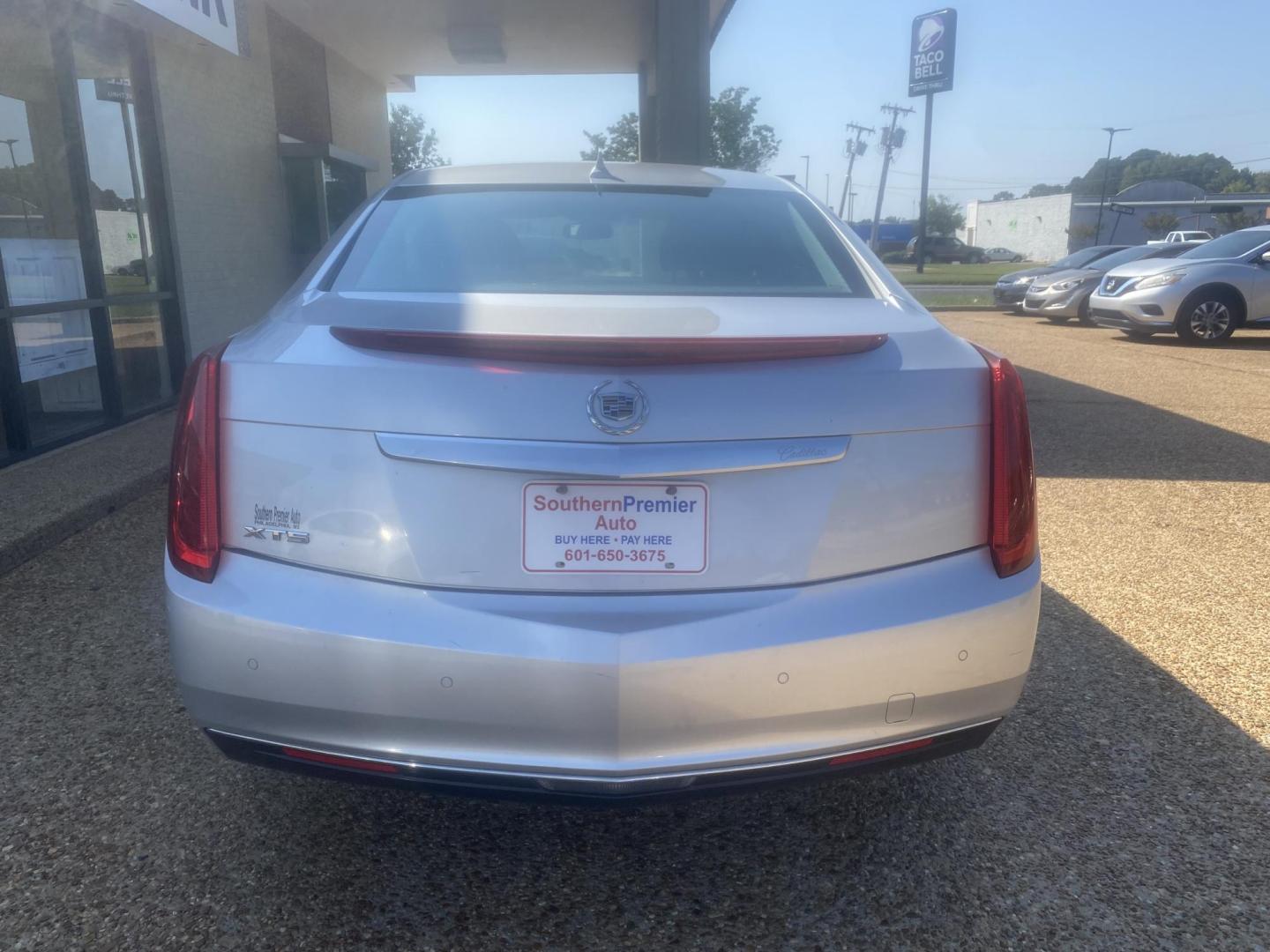 2013 SILVER CADILLAC XTS BASE (2G61N5S31D9) , located at 922 W. Beacon St., Philadelphia, MS, 39350, (601) 650-3675, 32.770447, -89.127151 - Photo#4
