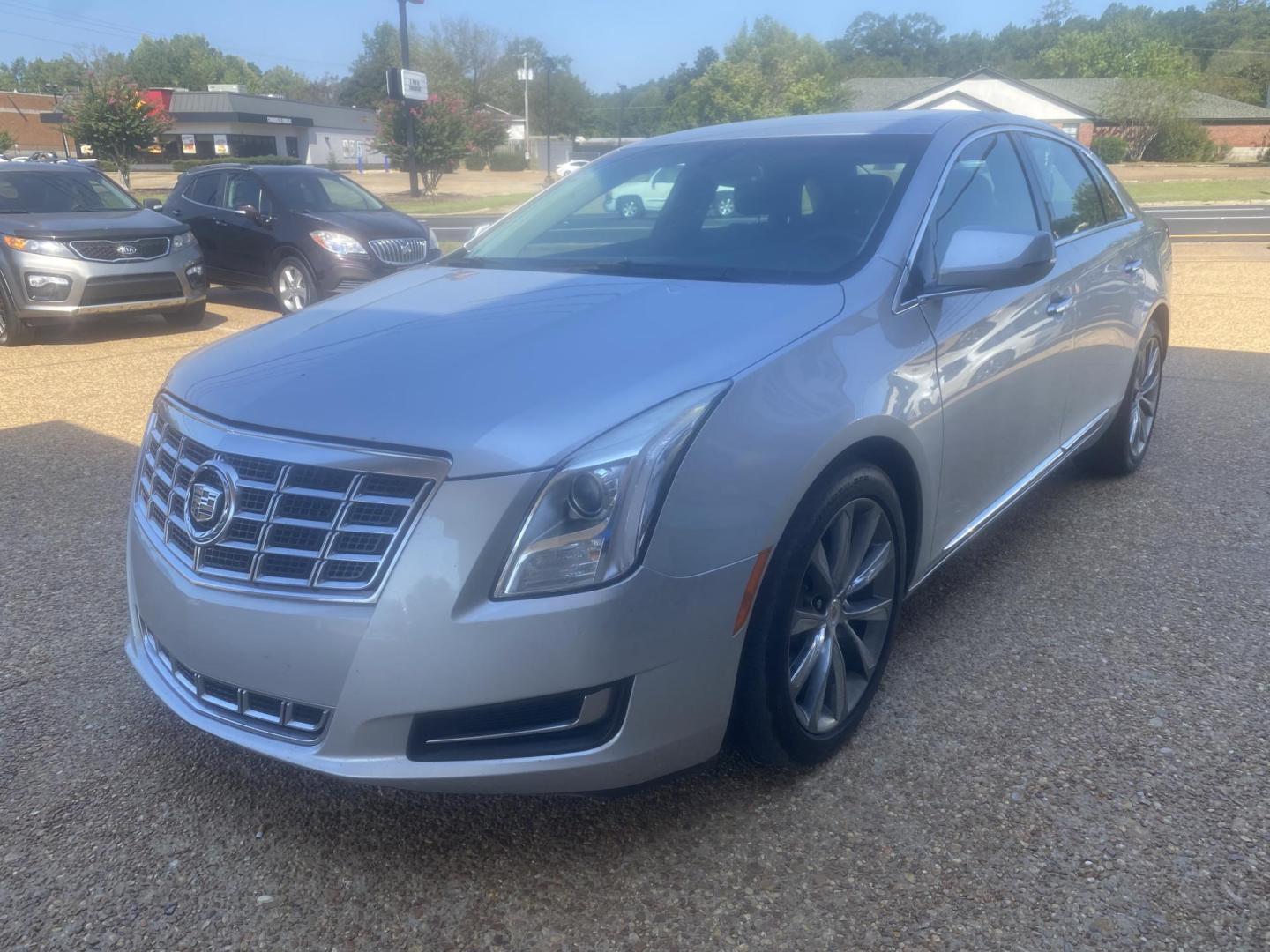 2013 SILVER CADILLAC XTS BASE (2G61N5S31D9) , located at 922 W. Beacon St., Philadelphia, MS, 39350, (601) 650-3675, 32.770447, -89.127151 - Photo#2