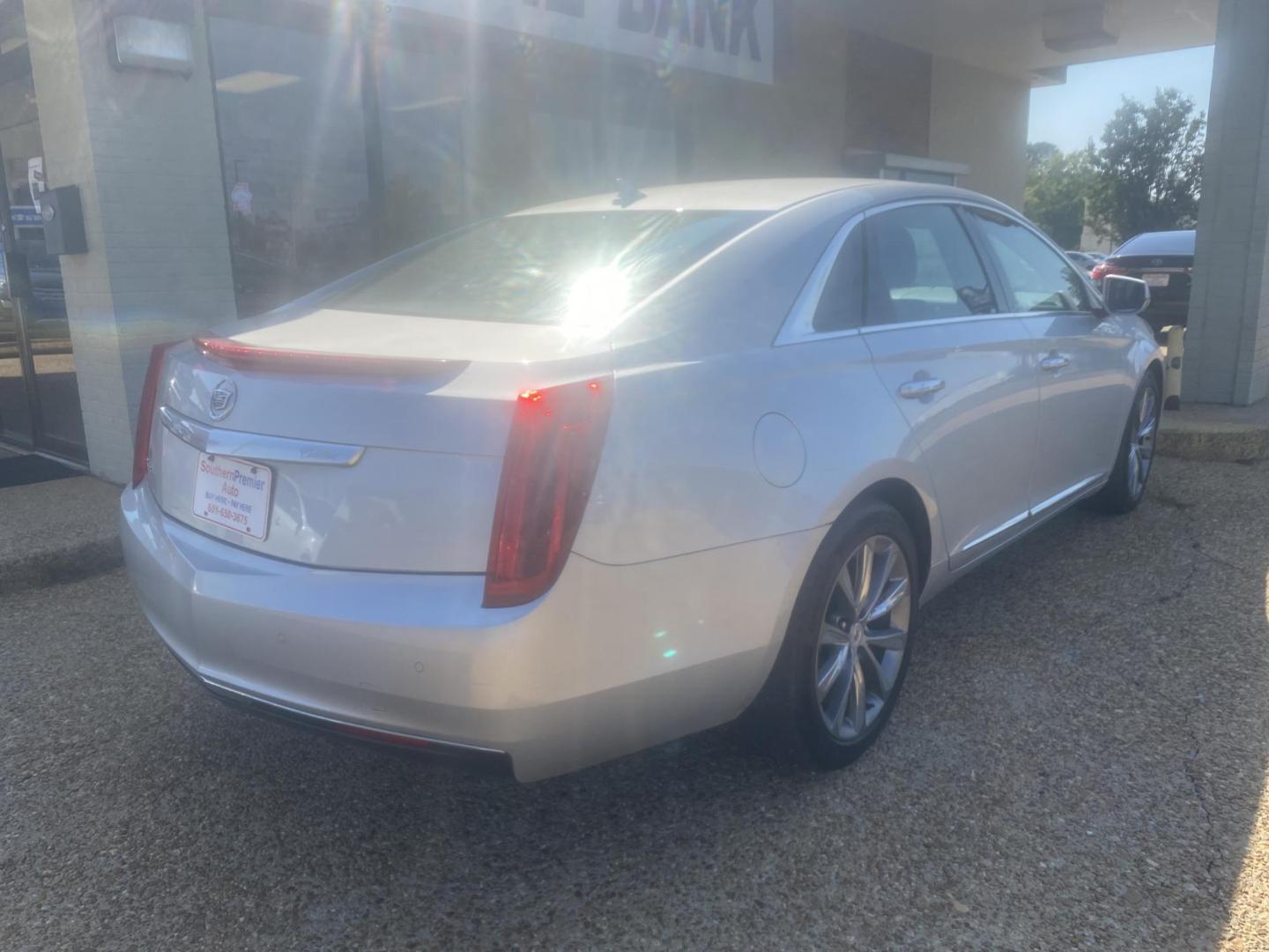 2013 SILVER CADILLAC XTS BASE (2G61N5S31D9) , located at 922 W. Beacon St., Philadelphia, MS, 39350, (601) 650-3675, 32.770447, -89.127151 - Photo#5