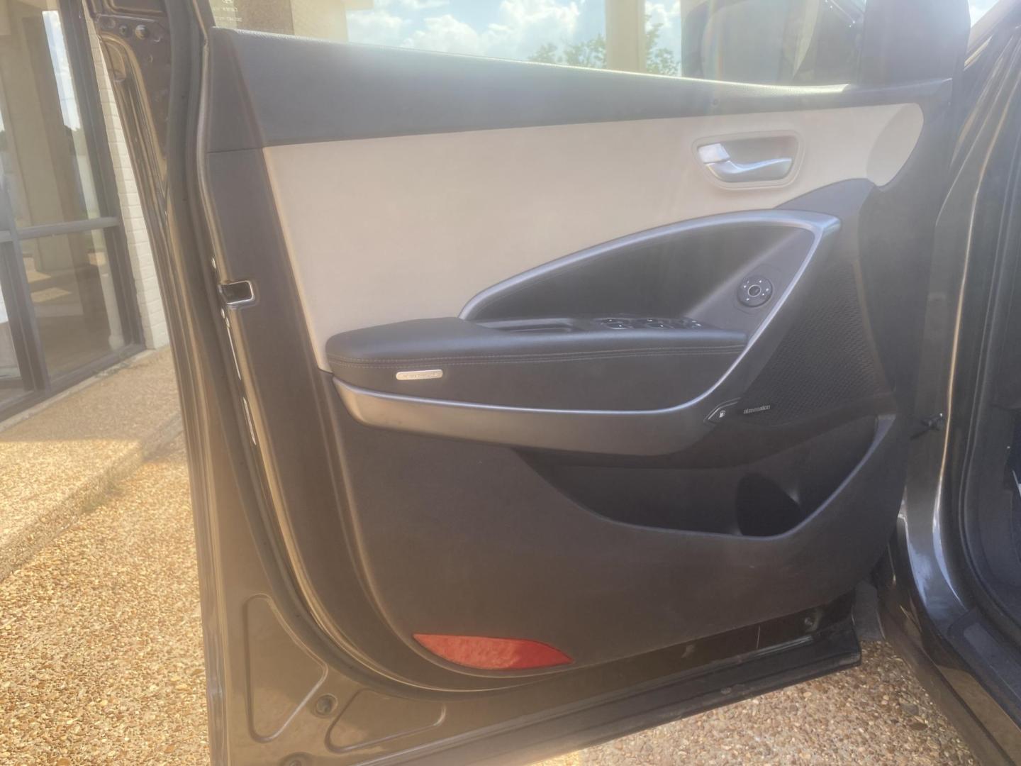 2013 BROWN HYUNDAI SANTA FE SPORT (5XYZU3LB3DG) , located at 922 W. Beacon St., Philadelphia, MS, 39350, (601) 650-3675, 32.770447, -89.127151 - Photo#8