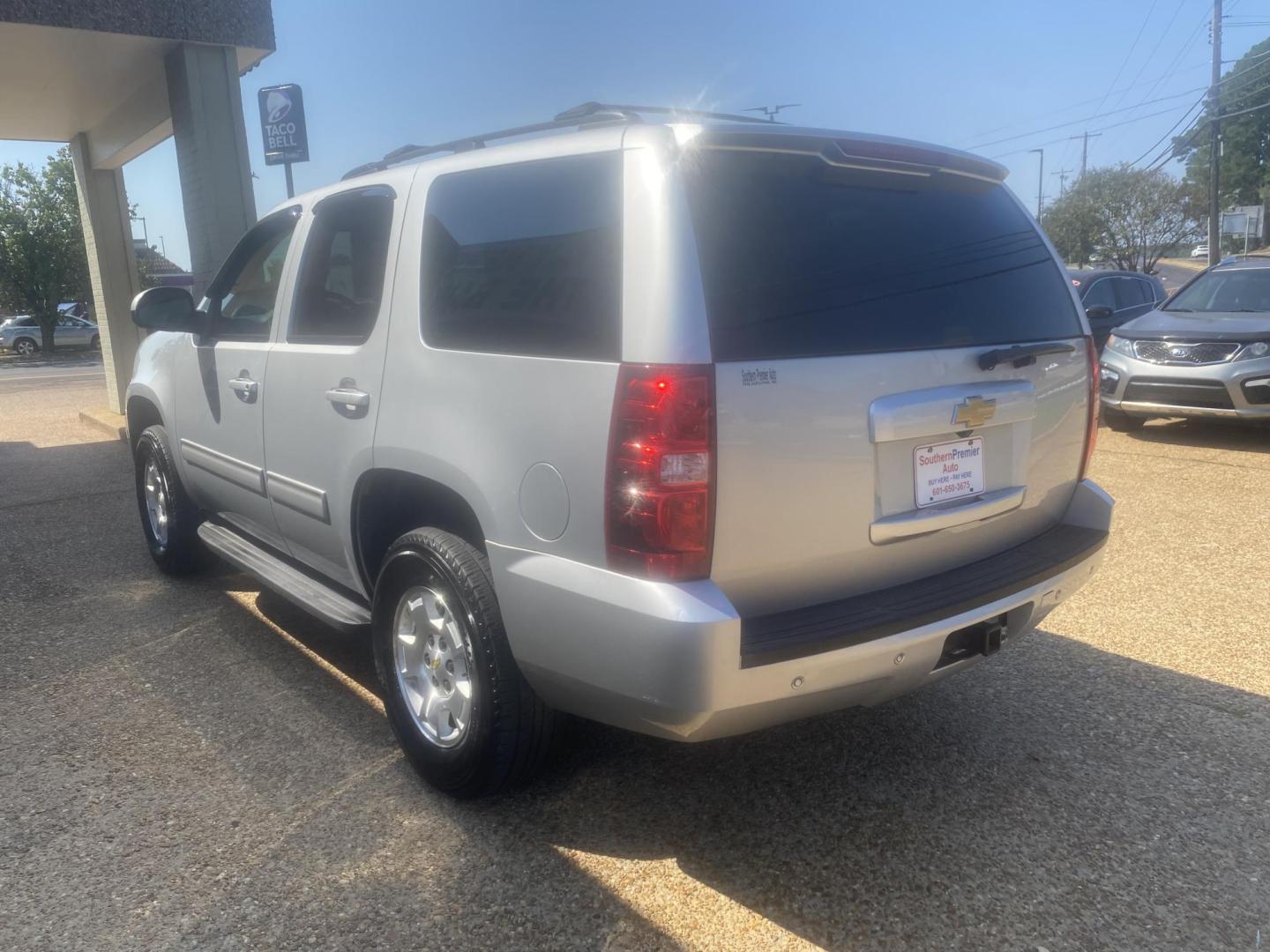 2013 SILVER CHEVROLET TAHOE LT (1GNSCBE02DR) , located at 922 W. Beacon St., Philadelphia, MS, 39350, (601) 650-3675, 32.770447, -89.127151 - Photo#3