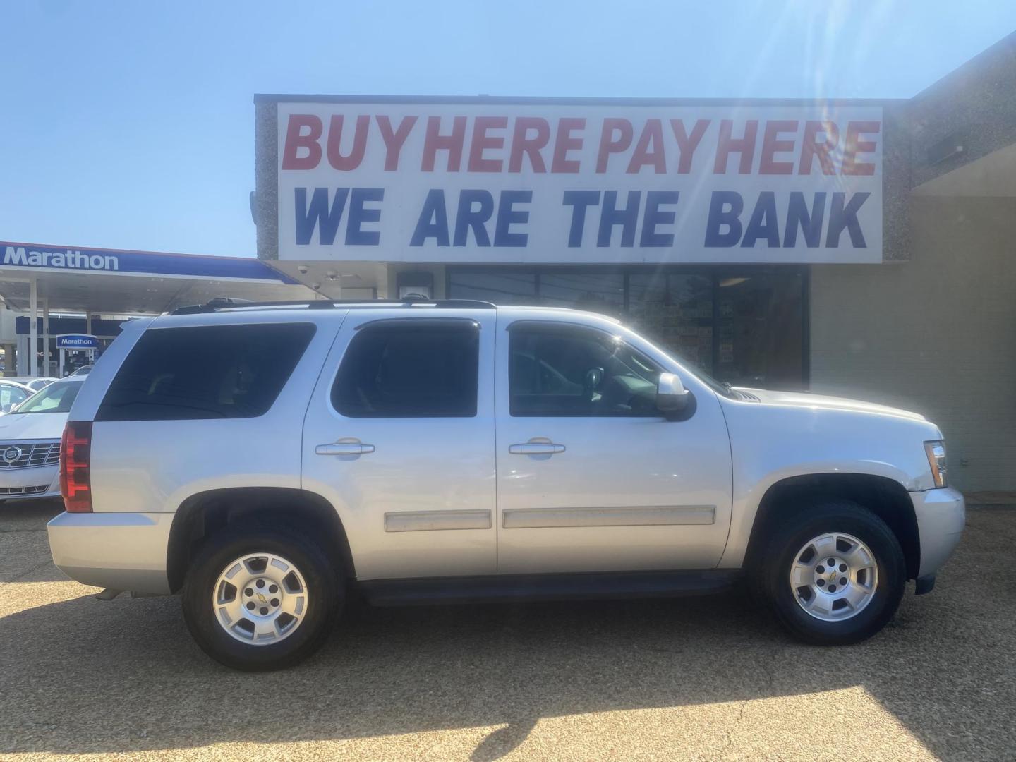 2013 SILVER CHEVROLET TAHOE LT (1GNSCBE02DR) , located at 922 W. Beacon St., Philadelphia, MS, 39350, (601) 650-3675, 32.770447, -89.127151 - Photo#6