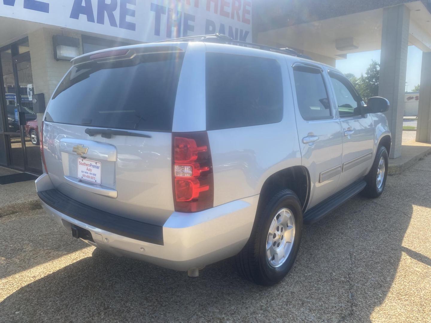 2013 SILVER CHEVROLET TAHOE LT (1GNSCBE02DR) , located at 922 W. Beacon St., Philadelphia, MS, 39350, (601) 650-3675, 32.770447, -89.127151 - Photo#5