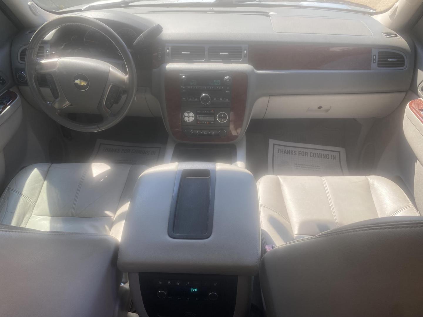 2013 SILVER CHEVROLET TAHOE LT (1GNSCBE02DR) , located at 922 W. Beacon St., Philadelphia, MS, 39350, (601) 650-3675, 32.770447, -89.127151 - Photo#16