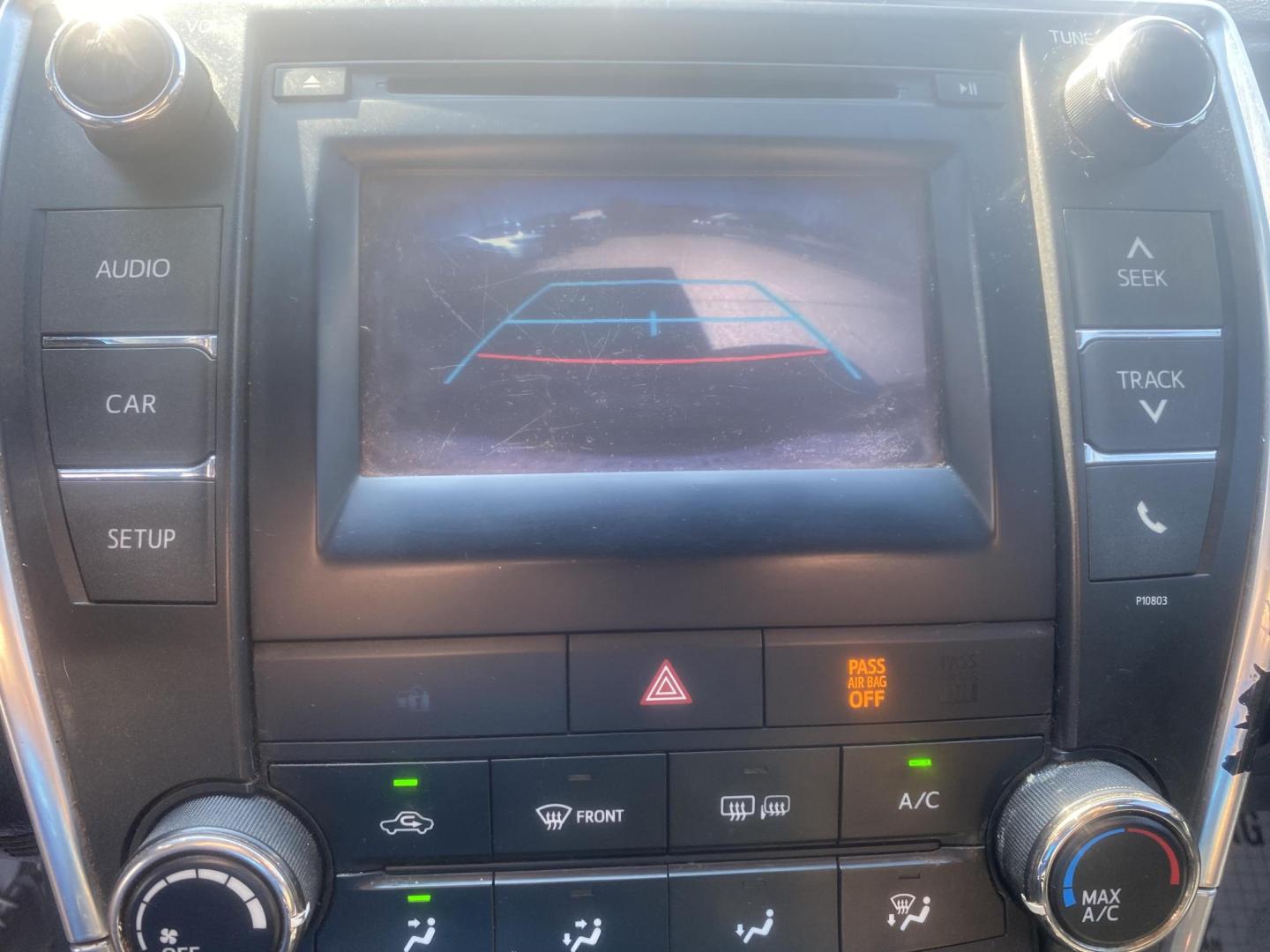 2015 GRAY TOYOTA CAMRY SE (4T1BF1FK3FU) , located at 922 W. Beacon St., Philadelphia, MS, 39350, (601) 650-3675, 32.770447, -89.127151 - Photo#18