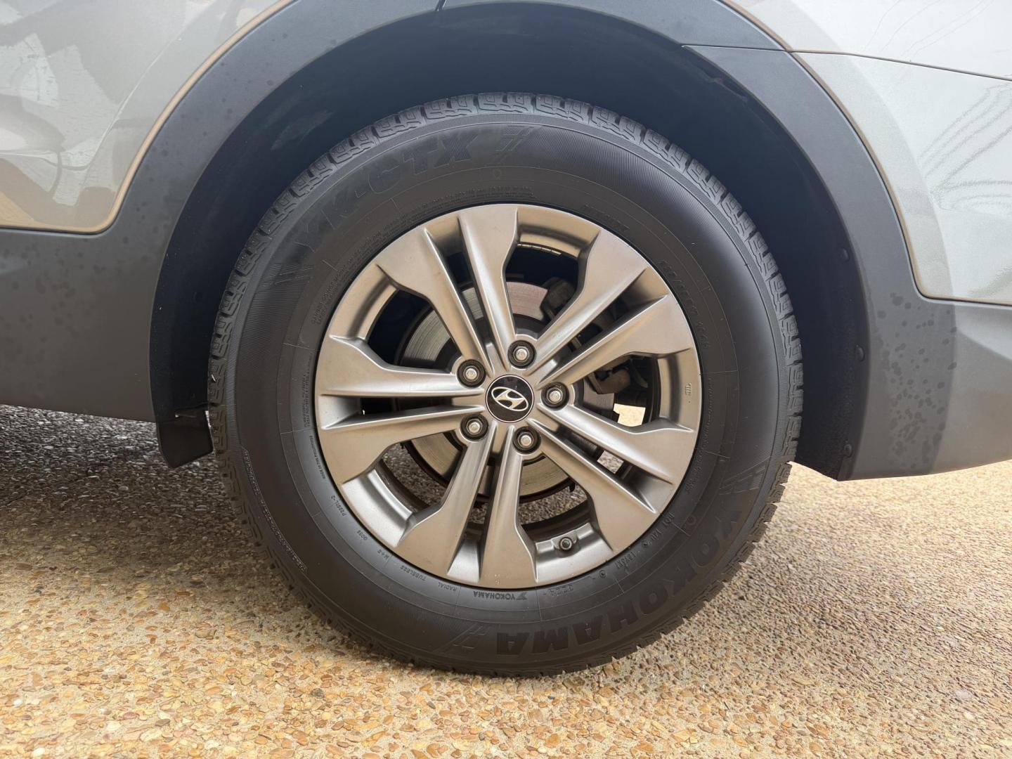 2014 GRAY HYUNDAI SANTA FE SPORT BASE (5XYZTDLB6EG) , located at 922 W. Beacon St., Philadelphia, MS, 39350, (601) 650-3675, 32.770447, -89.127151 - Photo#7