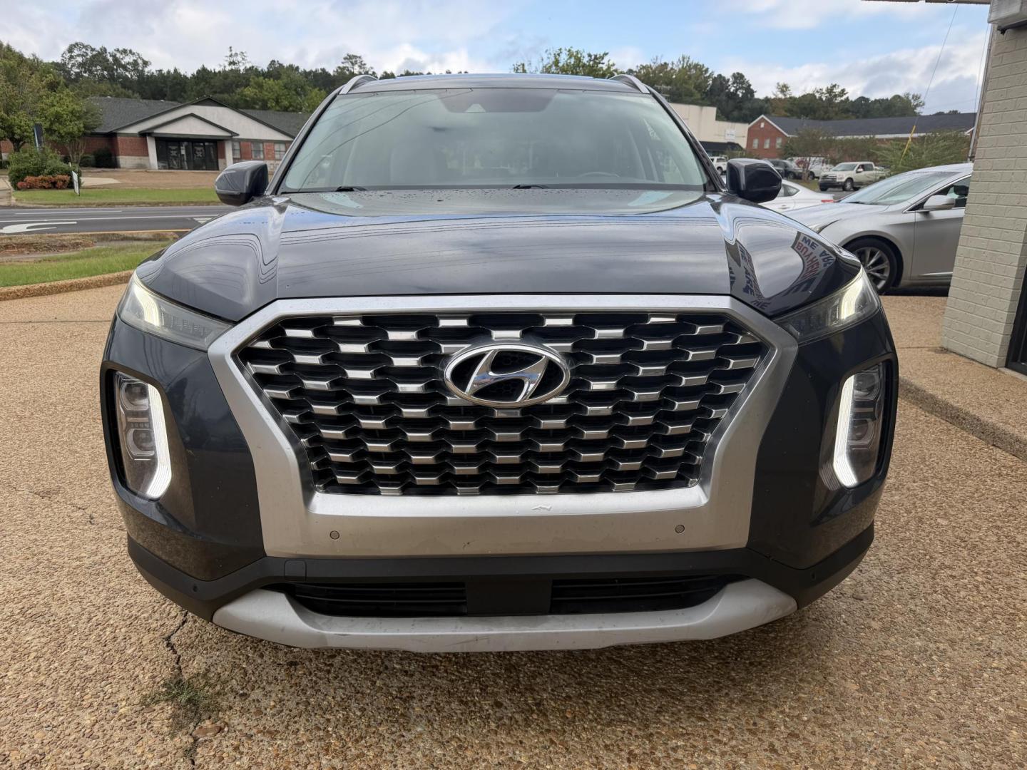 2020 GRAY HYUNDAI PALISADE SEL W/PREMI (KM8R4DHE6LU) , located at 922 W. Beacon St., Philadelphia, MS, 39350, (601) 650-3675, 32.770447, -89.127151 - Photo#1