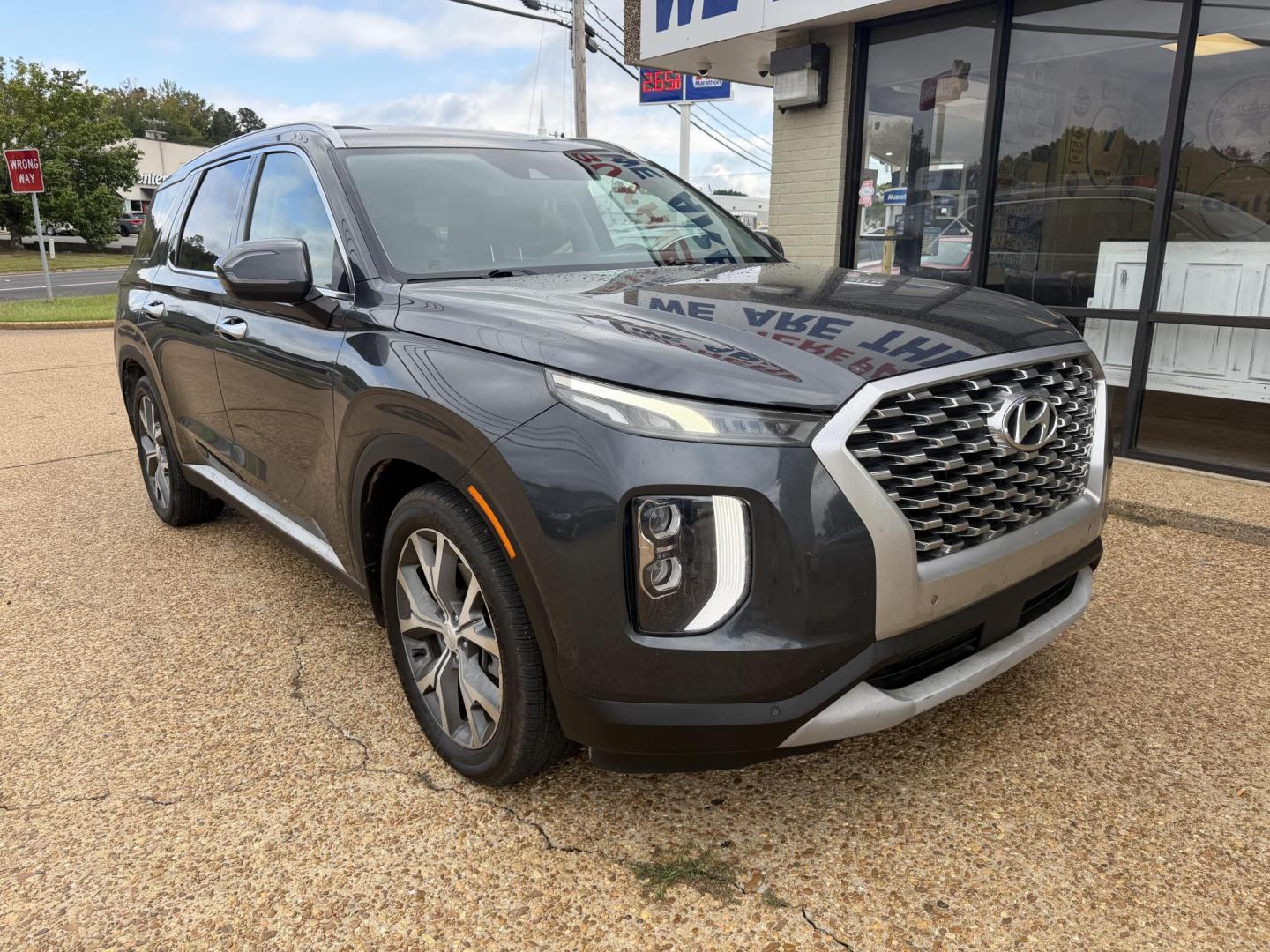 2020 GRAY HYUNDAI PALISADE SEL W/PREMI (KM8R4DHE6LU) , located at 922 W. Beacon St., Philadelphia, MS, 39350, (601) 650-3675, 32.770447, -89.127151 - Photo#0