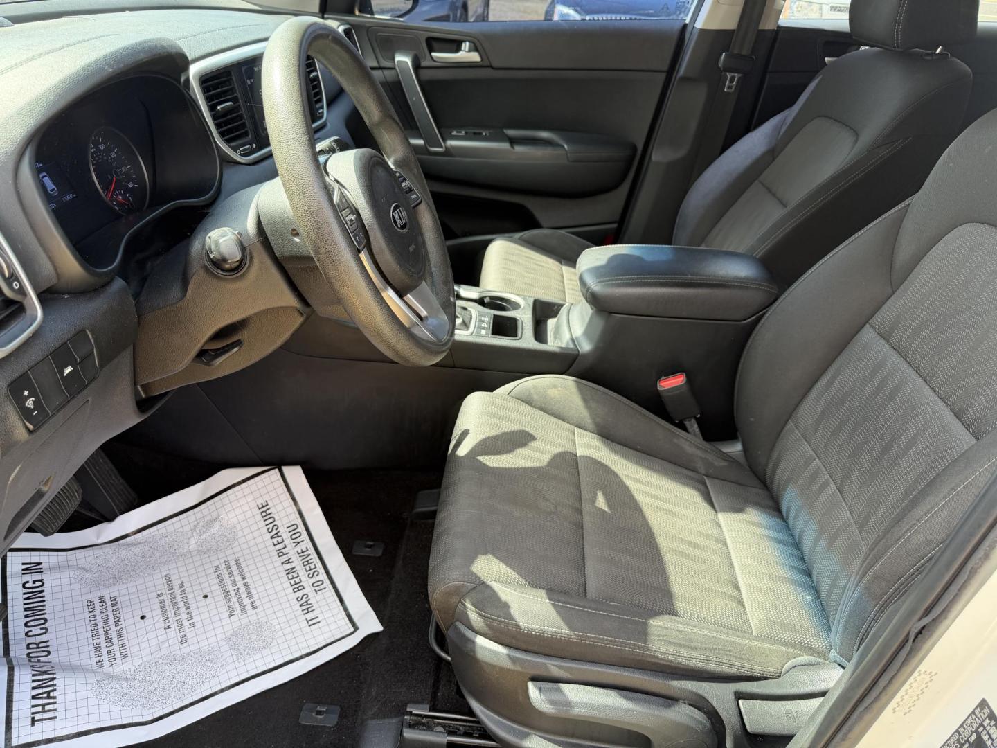 2021 WHITE KIA SPORTAGE LX (KNDPMCAC0M7) , located at 922 W. Beacon St., Philadelphia, MS, 39350, (601) 650-3675, 32.770447, -89.127151 - Photo#9