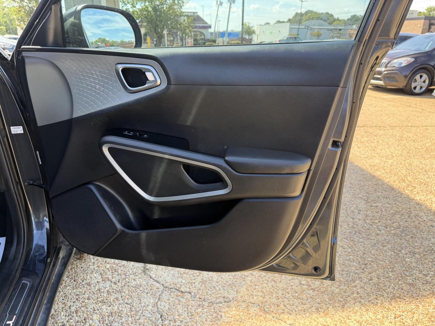 2020 GRAY KIA SOUL LX (KNDJ23AU3L7) , located at 922 W. Beacon St., Philadelphia, MS, 39350, (601) 650-3675, 32.770447, -89.127151 - Photo#11