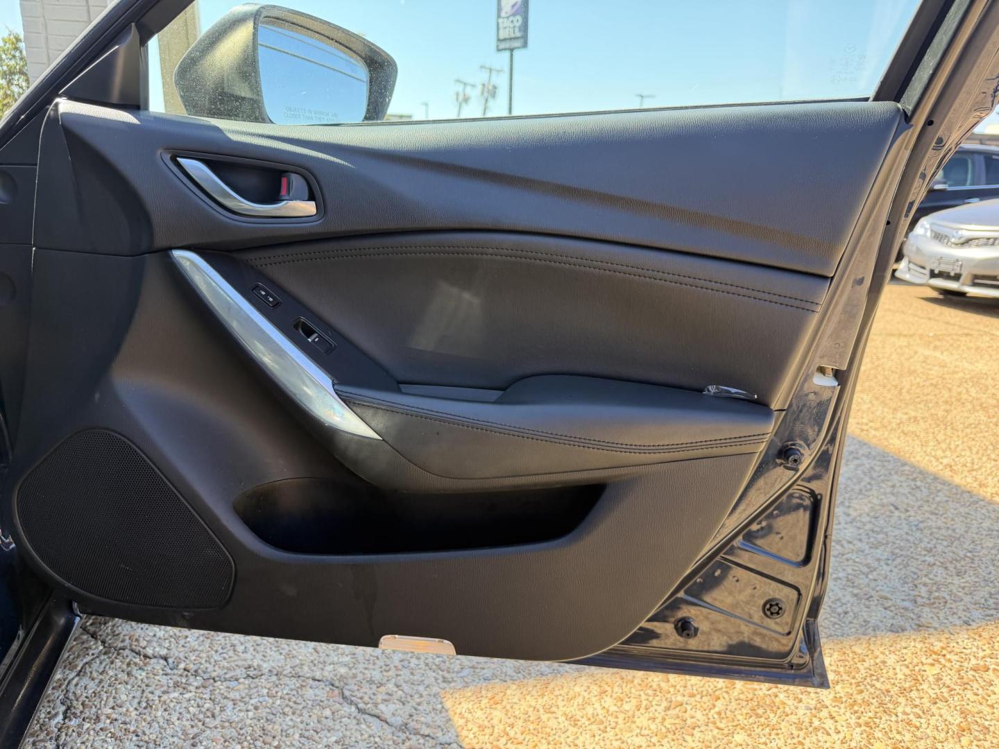 2016 BLUE MAZDA MAZDA6 TOURING (JM1GJ1V57G1) , located at 922 W. Beacon St., Philadelphia, MS, 39350, (601) 650-3675, 32.770447, -89.127151 - Photo#11