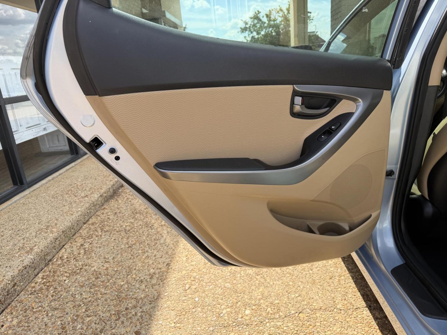 2013 BLUE HYUNDAI ELANTRA LIMITED (KMHDH4AE3DU) , located at 922 W. Beacon St., Philadelphia, MS, 39350, (601) 650-3675, 32.770447, -89.127151 - Photo#12