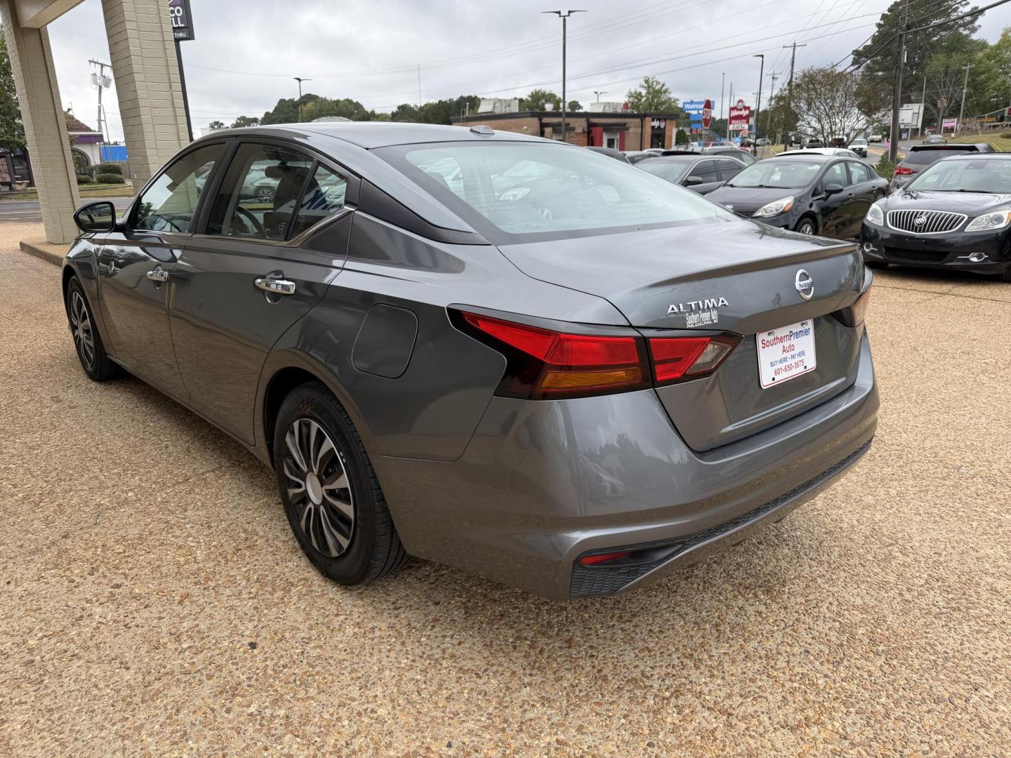 2020 GRAY NISSAN ALTIMA 2.5 S (1N4BL4BV3LC) , located at 922 W. Beacon St., Philadelphia, MS, 39350, (601) 650-3675, 32.770447, -89.127151 - Photo#3
