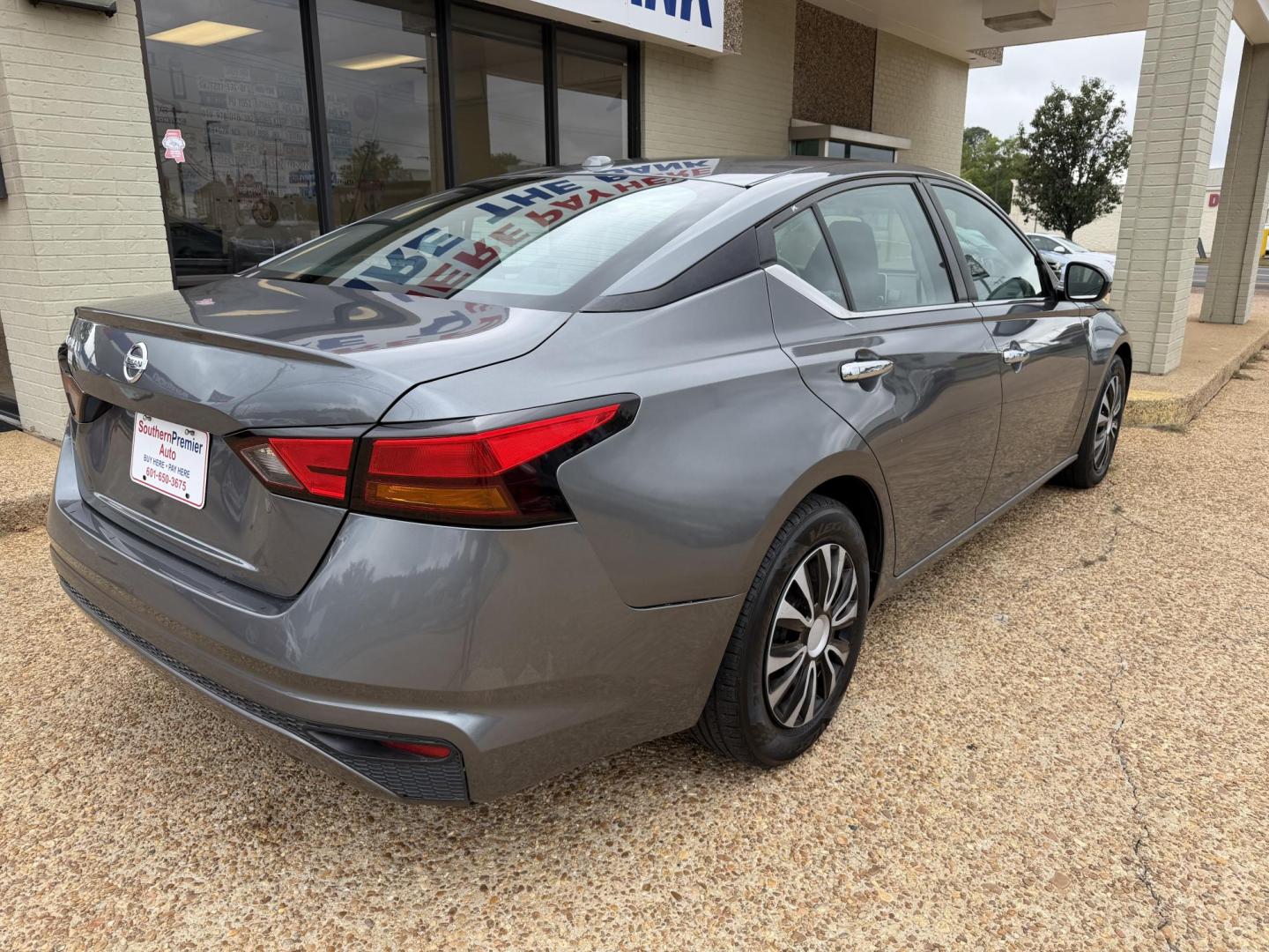 2020 GRAY NISSAN ALTIMA 2.5 S (1N4BL4BV3LC) , located at 922 W. Beacon St., Philadelphia, MS, 39350, (601) 650-3675, 32.770447, -89.127151 - Photo#5