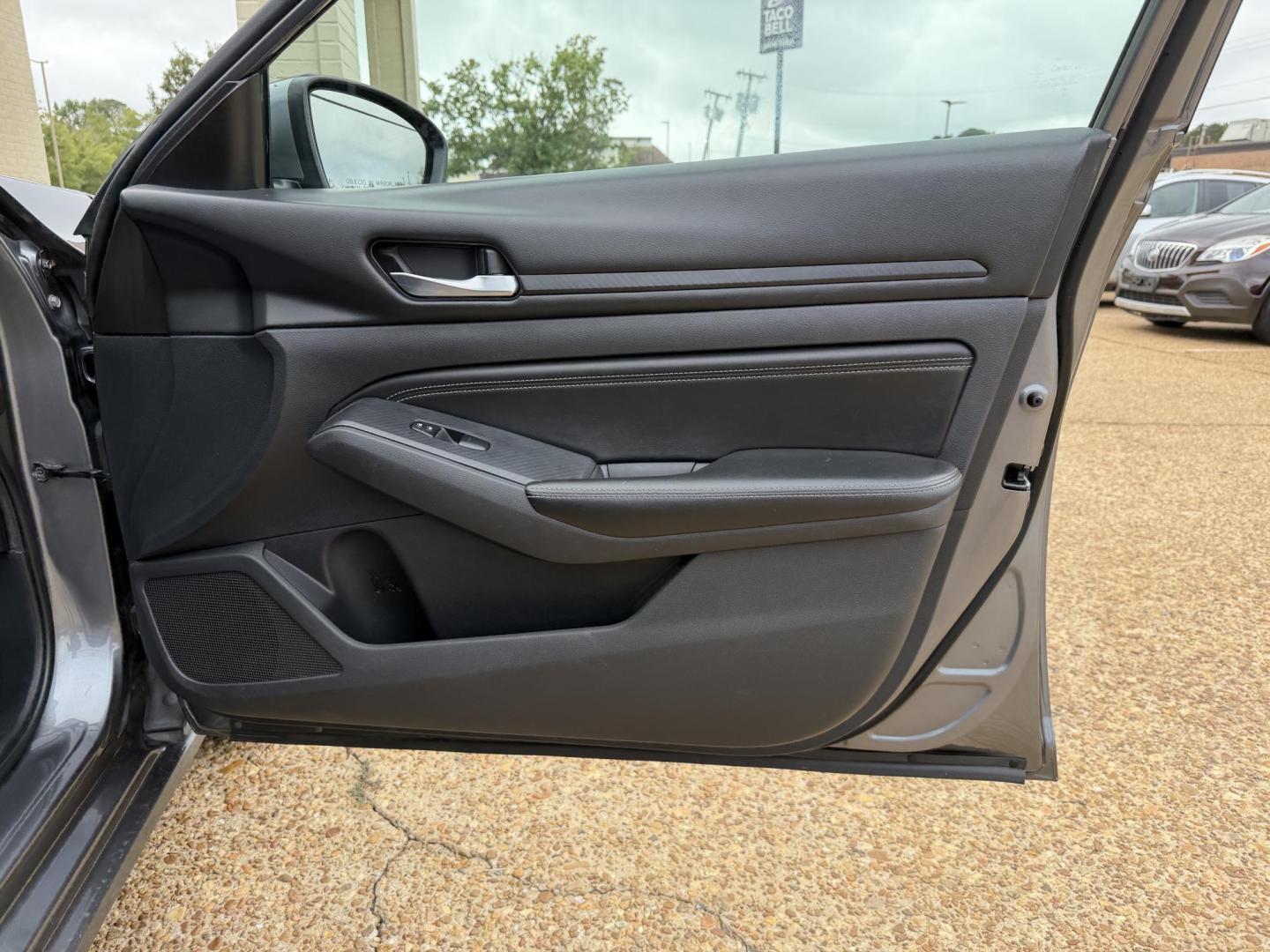 2020 GRAY NISSAN ALTIMA 2.5 S (1N4BL4BV3LC) , located at 922 W. Beacon St., Philadelphia, MS, 39350, (601) 650-3675, 32.770447, -89.127151 - Photo#11