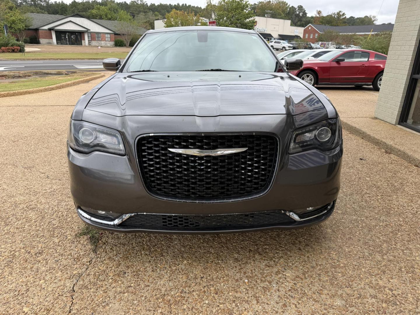 2019 GRAY CHRYSLER 300S (2C3CCABG5KH) , located at 922 W. Beacon St., Philadelphia, MS, 39350, (601) 650-3675, 32.770447, -89.127151 - Photo#1