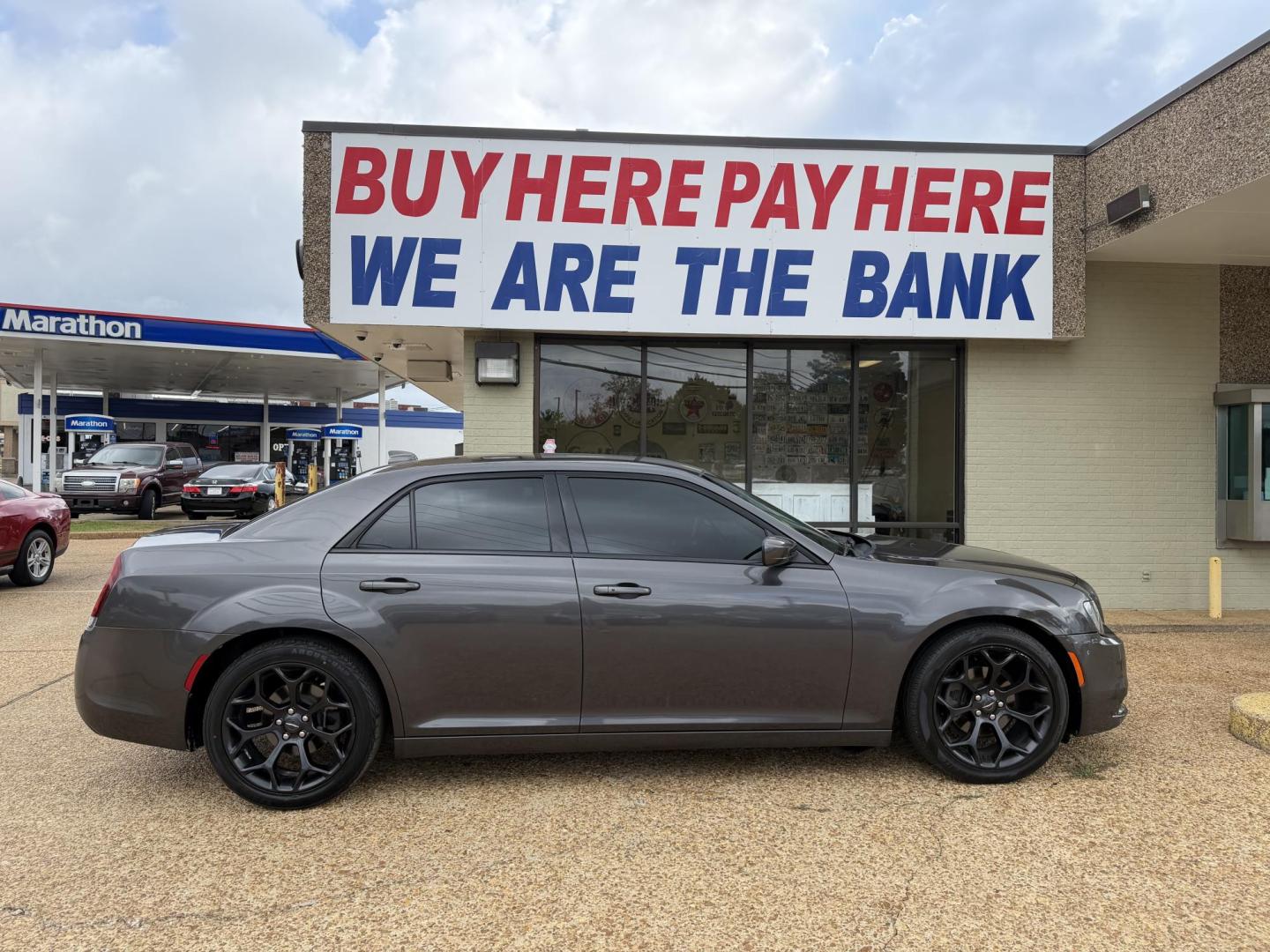 2019 GRAY CHRYSLER 300S (2C3CCABG5KH) , located at 922 W. Beacon St., Philadelphia, MS, 39350, (601) 650-3675, 32.770447, -89.127151 - Photo#6