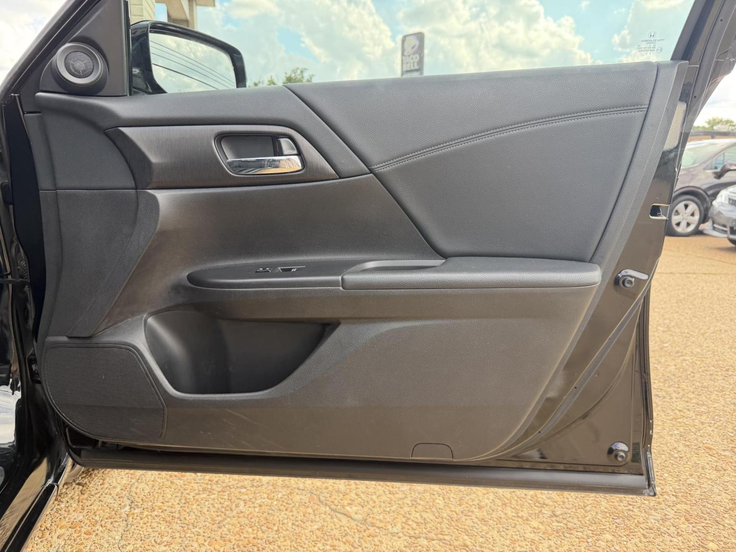 2013 BLACK HONDA ACCORD EX (1HGCR2F71DA) , located at 922 W. Beacon St., Philadelphia, MS, 39350, (601) 650-3675, 32.770447, -89.127151 - Photo#11