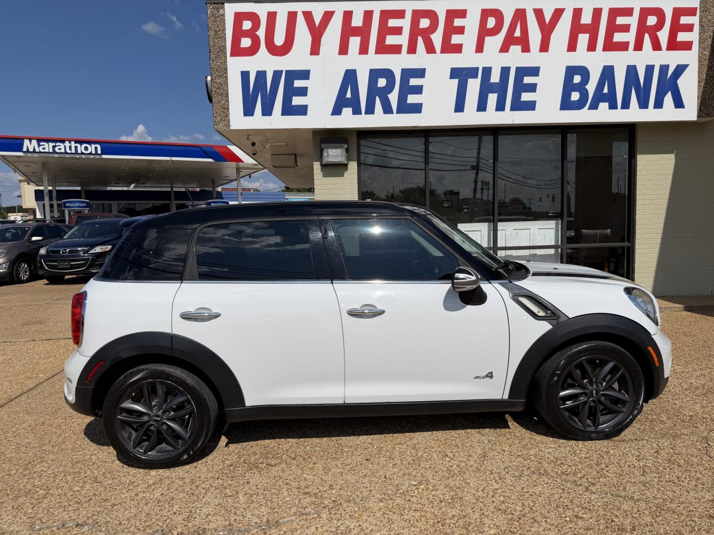 2014 WHITE MINI COUNTRYMAN COOPER S (WMWZC5C57EW) , located at 922 W. Beacon St., Philadelphia, MS, 39350, (601) 650-3675, 32.770447, -89.127151- Photo#6