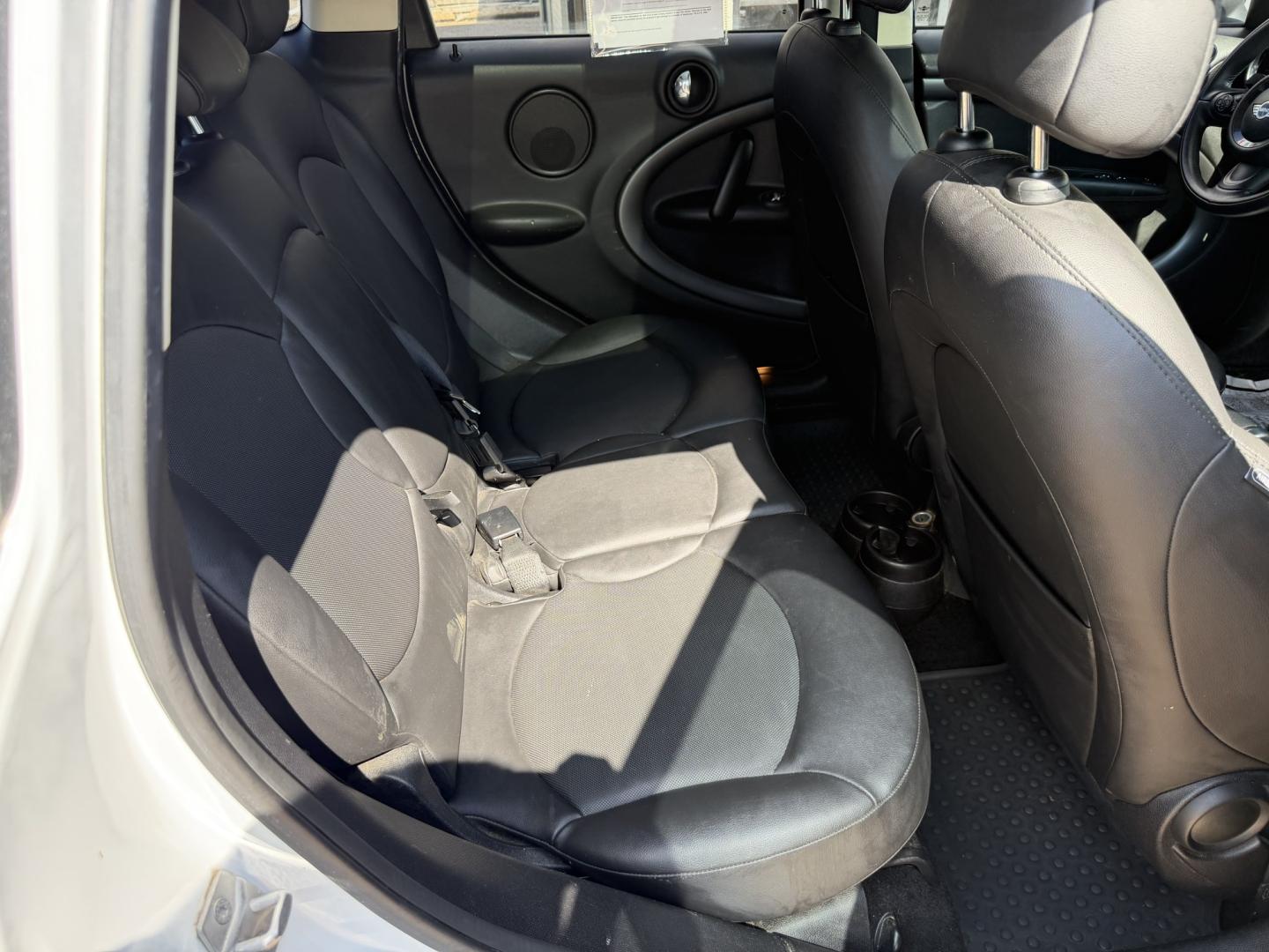 2014 WHITE MINI COUNTRYMAN COOPER S (WMWZC5C57EW) , located at 922 W. Beacon St., Philadelphia, MS, 39350, (601) 650-3675, 32.770447, -89.127151- Photo#14