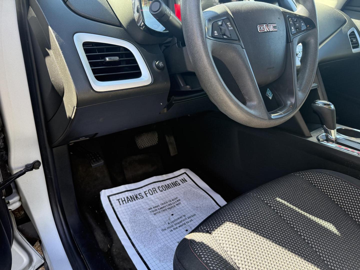 2017 SILVER GMC TERRAIN SLE1 (2GKFLSEK8H6) , located at 922 W. Beacon St., Philadelphia, MS, 39350, (601) 650-3675, 32.770447, -89.127151 - Photo#13