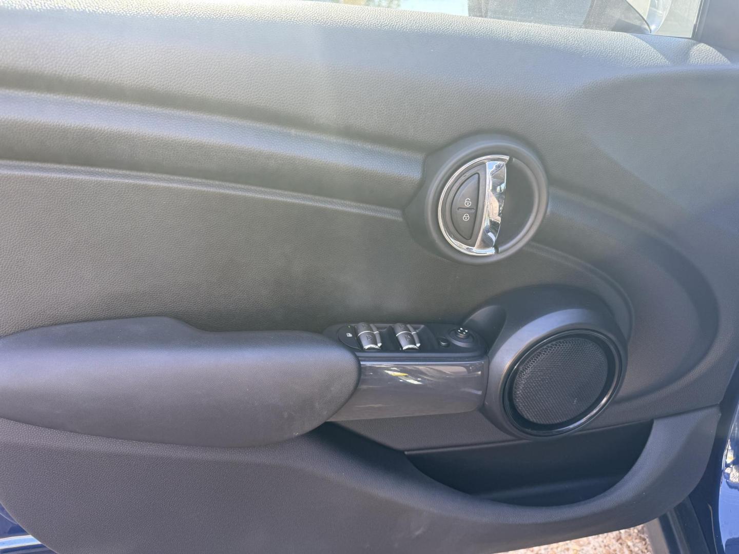 2017 BLUE MINI HARDTOP COOPER (WMWXU1C57H2) , located at 922 W. Beacon St., Philadelphia, MS, 39350, (601) 650-3675, 32.770447, -89.127151 - Photo#9