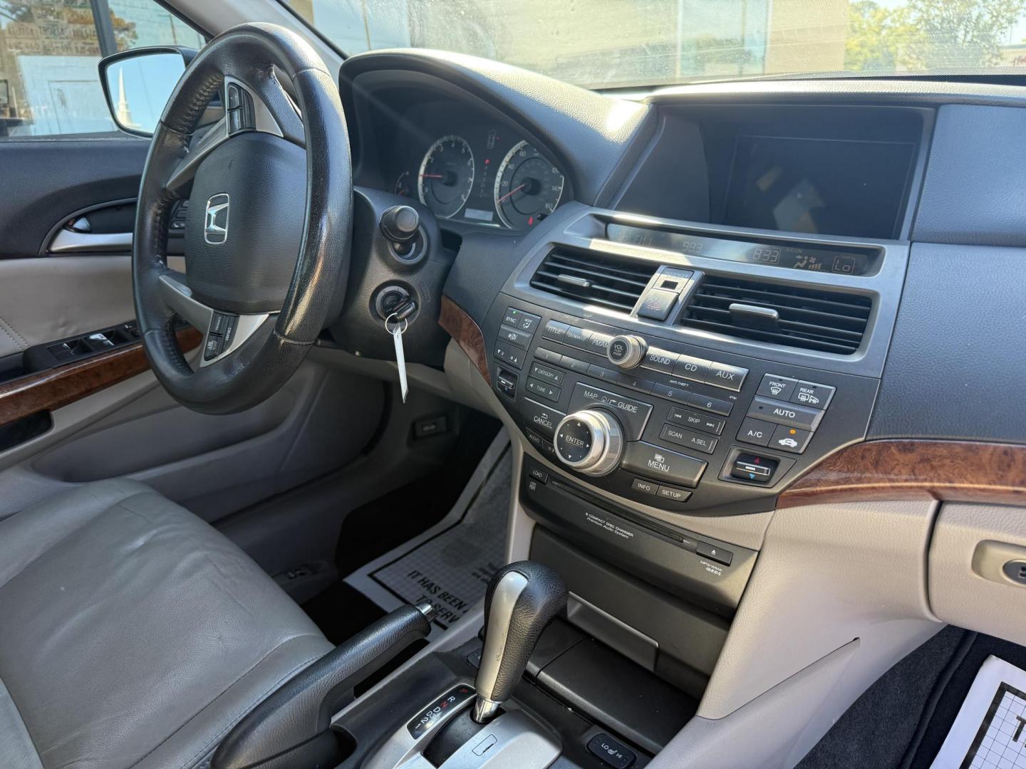 2012 SILVER /TAN/CREAM LEATHER HONDA ACCORD EX-L (1HGCP3F83CA) , located at 922 W. Beacon St., Philadelphia, MS, 39350, (601) 650-3675, 32.770447, -89.127151 - Photo#5