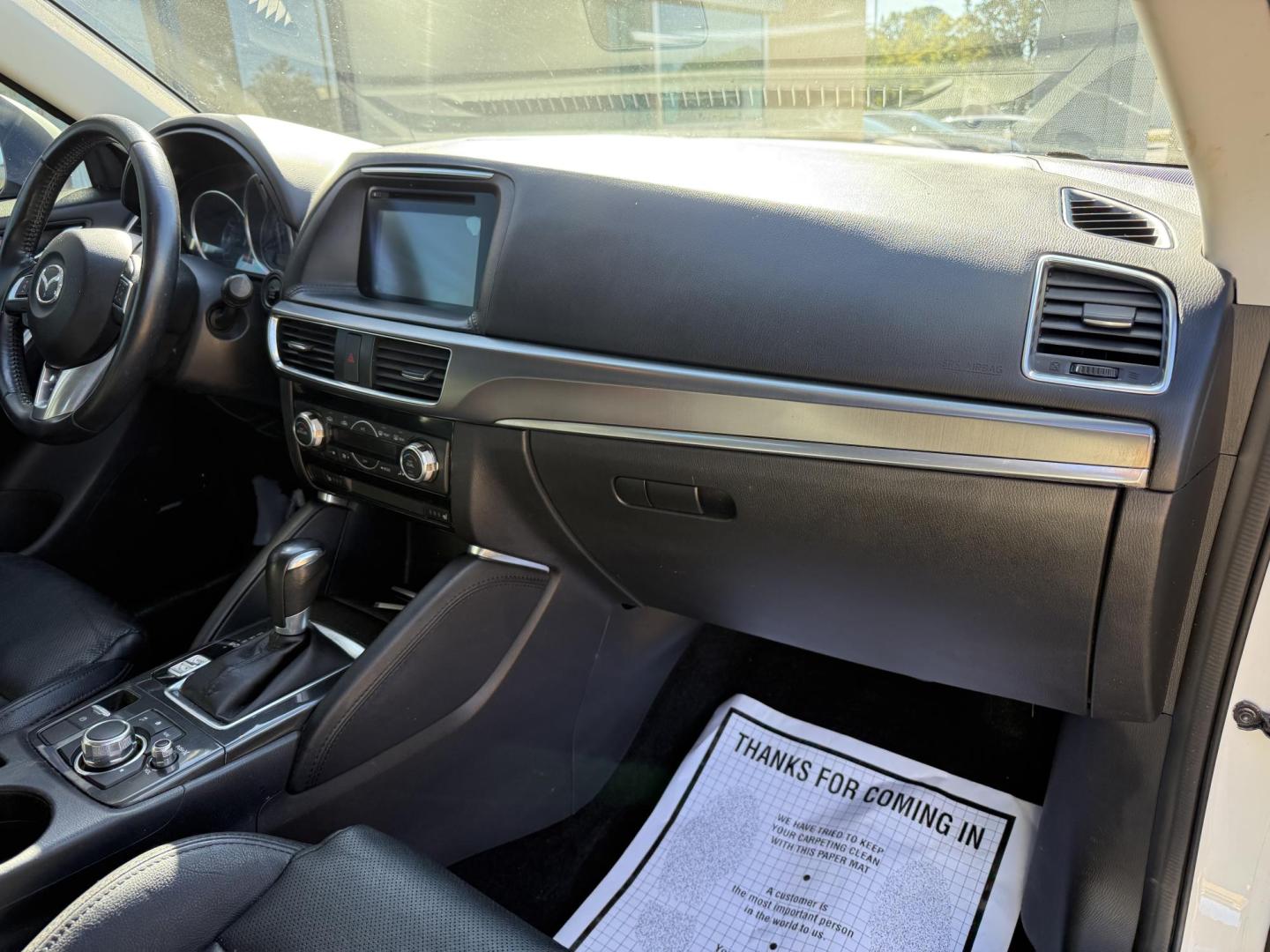 2016 WHITE MAZDA CX-5 GRAND TOURING (JM3KE4DY4G0) , located at 922 W. Beacon St., Philadelphia, MS, 39350, (601) 650-3675, 32.770447, -89.127151 - Photo#27