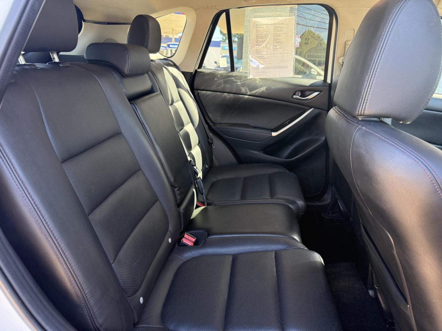 2016 WHITE MAZDA CX-5 GRAND TOURING (JM3KE4DY4G0) , located at 922 W. Beacon St., Philadelphia, MS, 39350, (601) 650-3675, 32.770447, -89.127151 - Photo#31