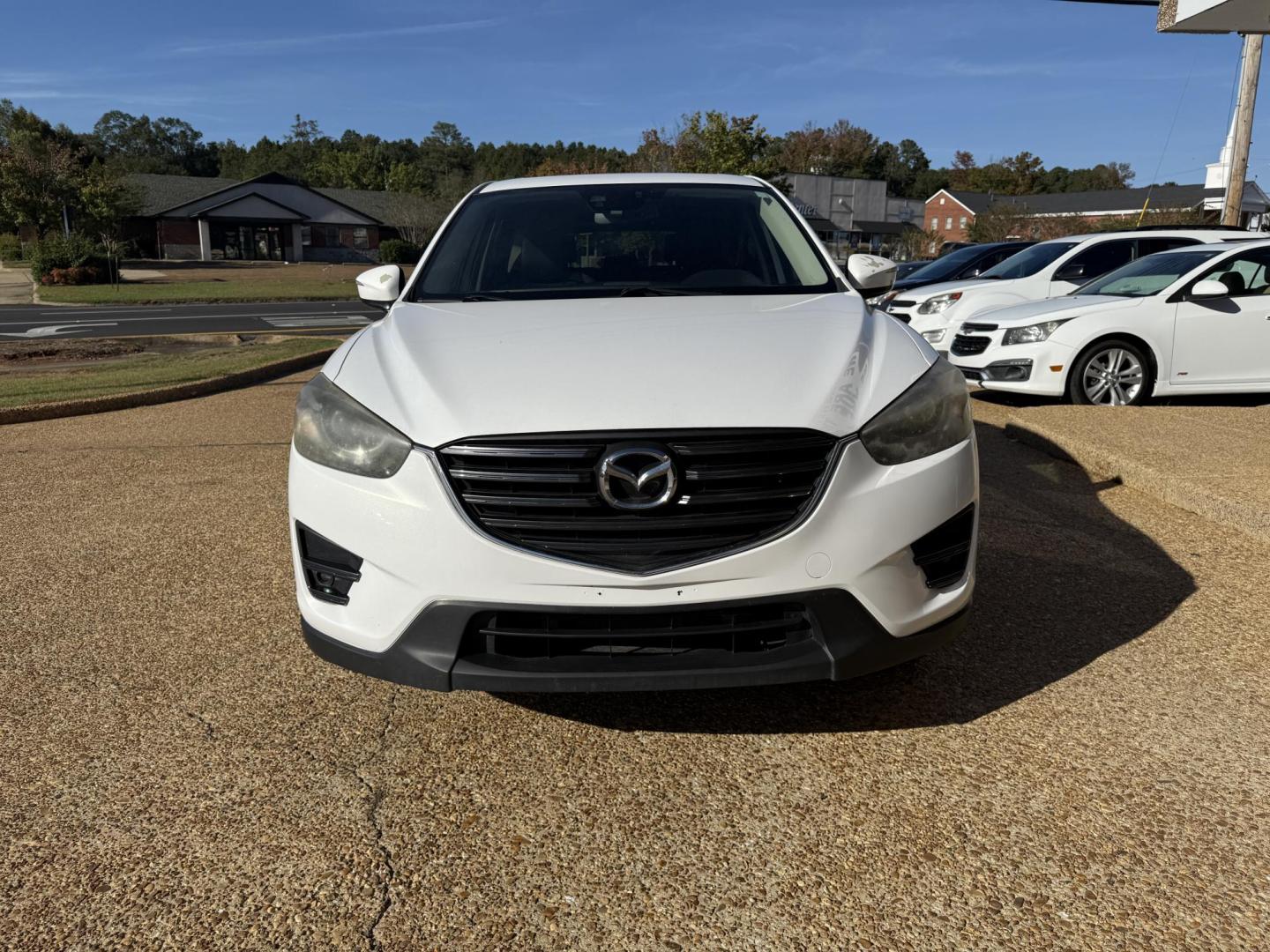 2016 WHITE MAZDA CX-5 GRAND TOURING (JM3KE4DY4G0) , located at 922 W. Beacon St., Philadelphia, MS, 39350, (601) 650-3675, 32.770447, -89.127151 - Photo#1