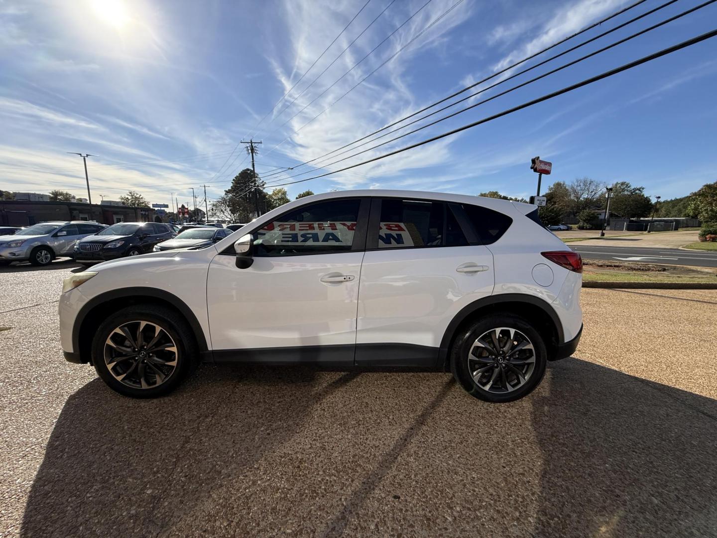 2016 WHITE MAZDA CX-5 GRAND TOURING (JM3KE4DY4G0) , located at 922 W. Beacon St., Philadelphia, MS, 39350, (601) 650-3675, 32.770447, -89.127151 - Photo#3