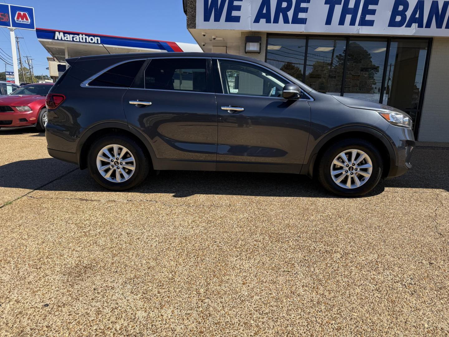 2019 GRAY KIA SORENTO LX (5XYPG4A38KG) , located at 922 W. Beacon St., Philadelphia, MS, 39350, (601) 650-3675, 32.770447, -89.127151 - Photo#3