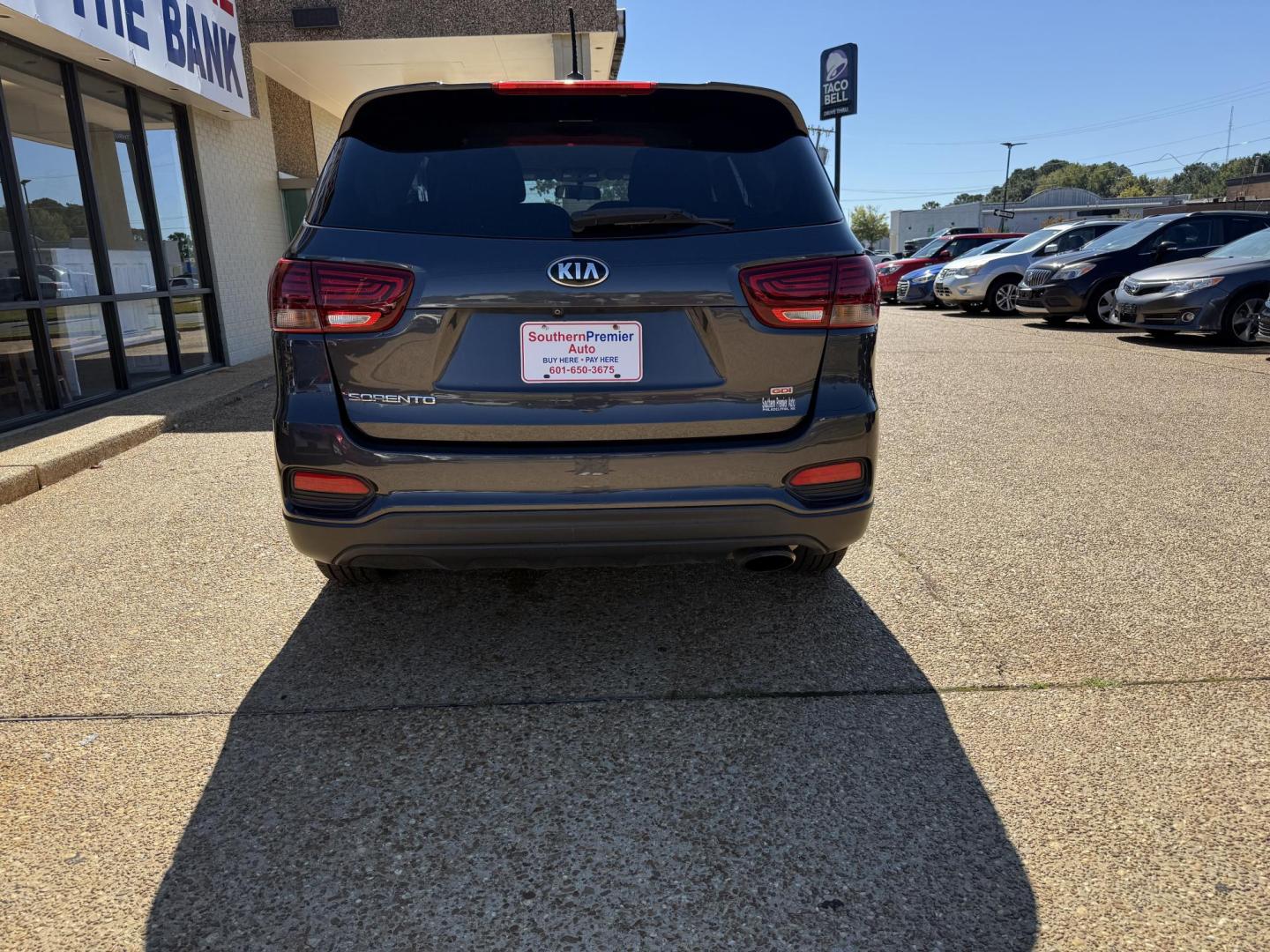 2019 GRAY KIA SORENTO LX (5XYPG4A38KG) , located at 922 W. Beacon St., Philadelphia, MS, 39350, (601) 650-3675, 32.770447, -89.127151 - Photo#5