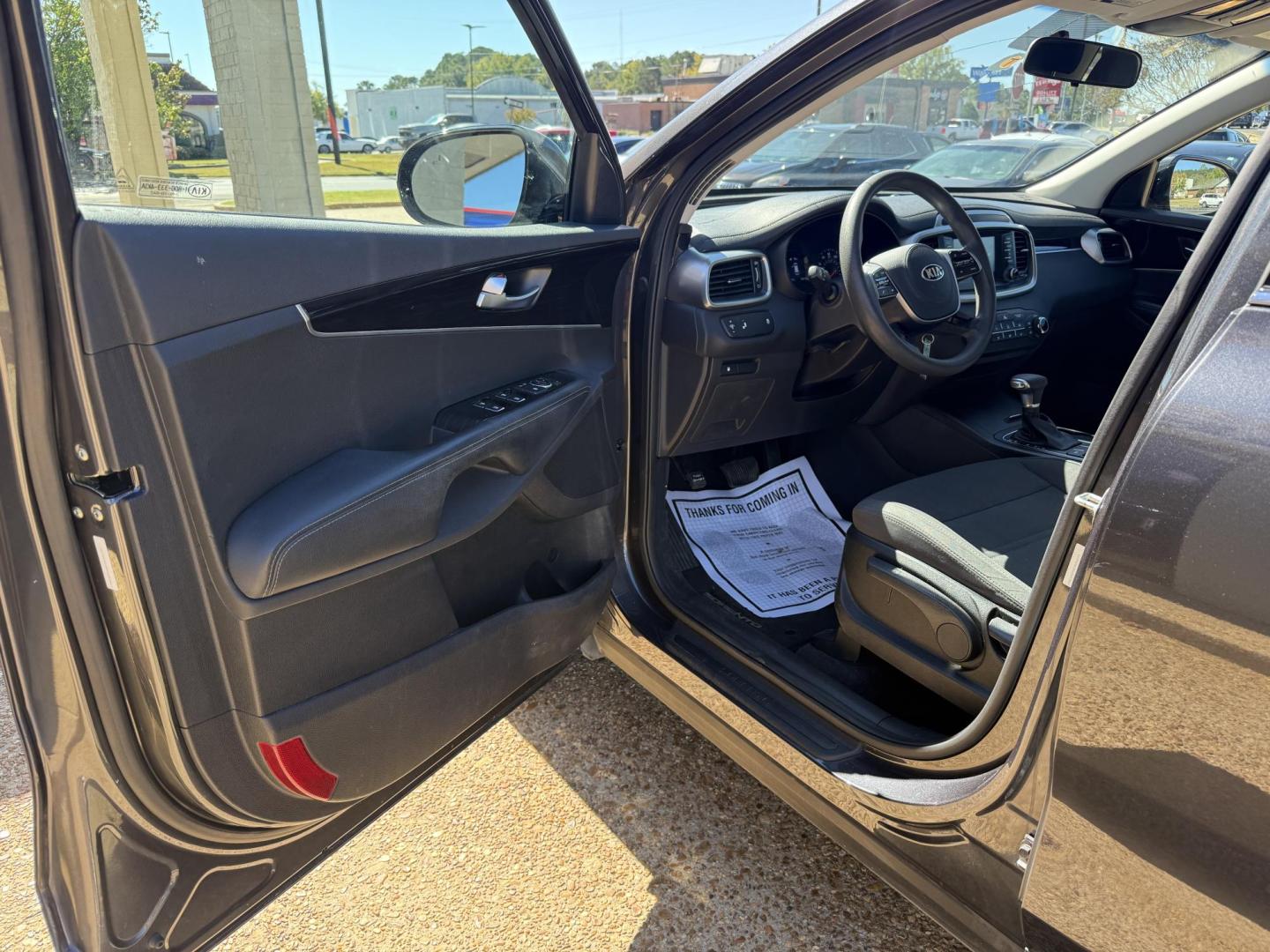2019 GRAY KIA SORENTO LX (5XYPG4A38KG) , located at 922 W. Beacon St., Philadelphia, MS, 39350, (601) 650-3675, 32.770447, -89.127151 - Photo#8