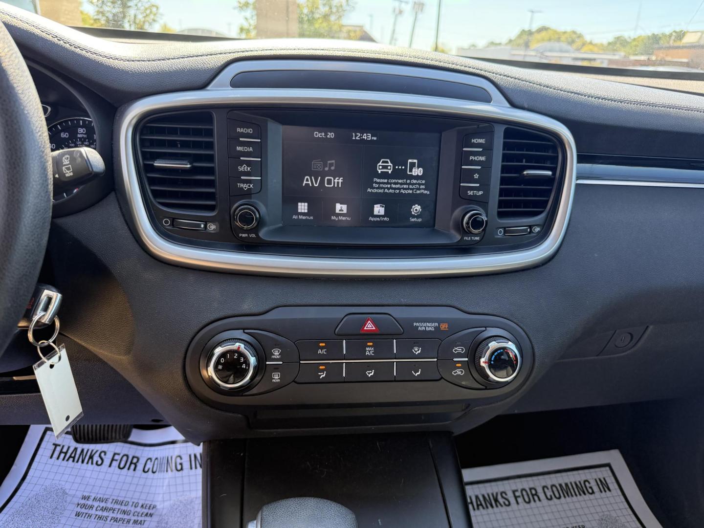 2019 GRAY KIA SORENTO LX (5XYPG4A38KG) , located at 922 W. Beacon St., Philadelphia, MS, 39350, (601) 650-3675, 32.770447, -89.127151 - Photo#10