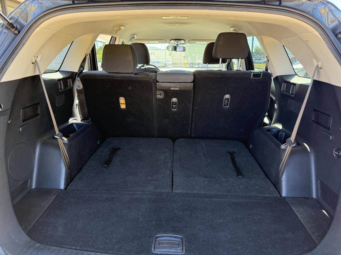 2019 GRAY KIA SORENTO LX (5XYPG4A38KG) , located at 922 W. Beacon St., Philadelphia, MS, 39350, (601) 650-3675, 32.770447, -89.127151 - Photo#20