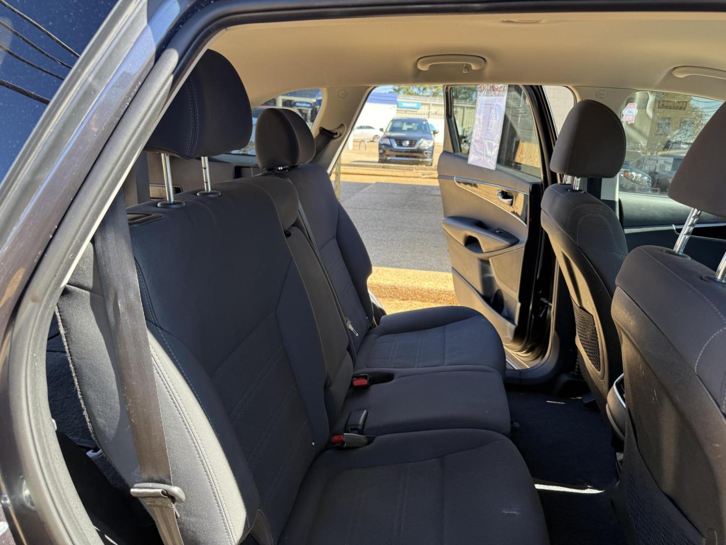 2019 GRAY KIA SORENTO LX (5XYPG4A38KG) , located at 922 W. Beacon St., Philadelphia, MS, 39350, (601) 650-3675, 32.770447, -89.127151 - Photo#21