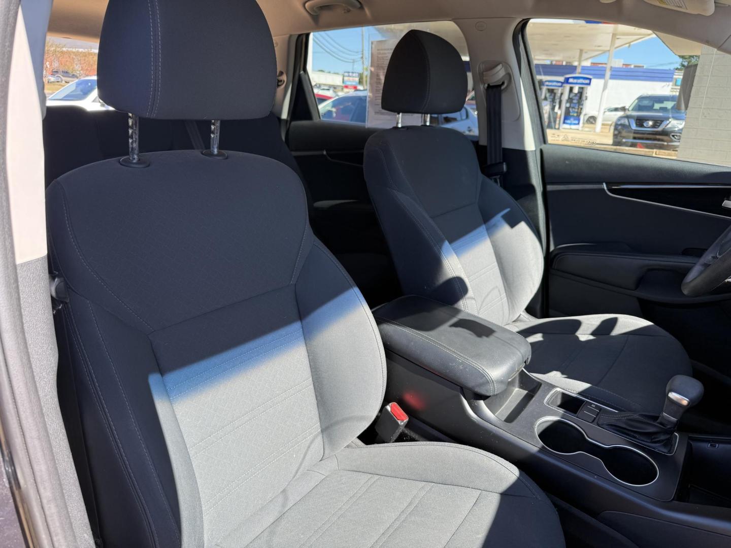 2019 GRAY KIA SORENTO LX (5XYPG4A38KG) , located at 922 W. Beacon St., Philadelphia, MS, 39350, (601) 650-3675, 32.770447, -89.127151 - Photo#25