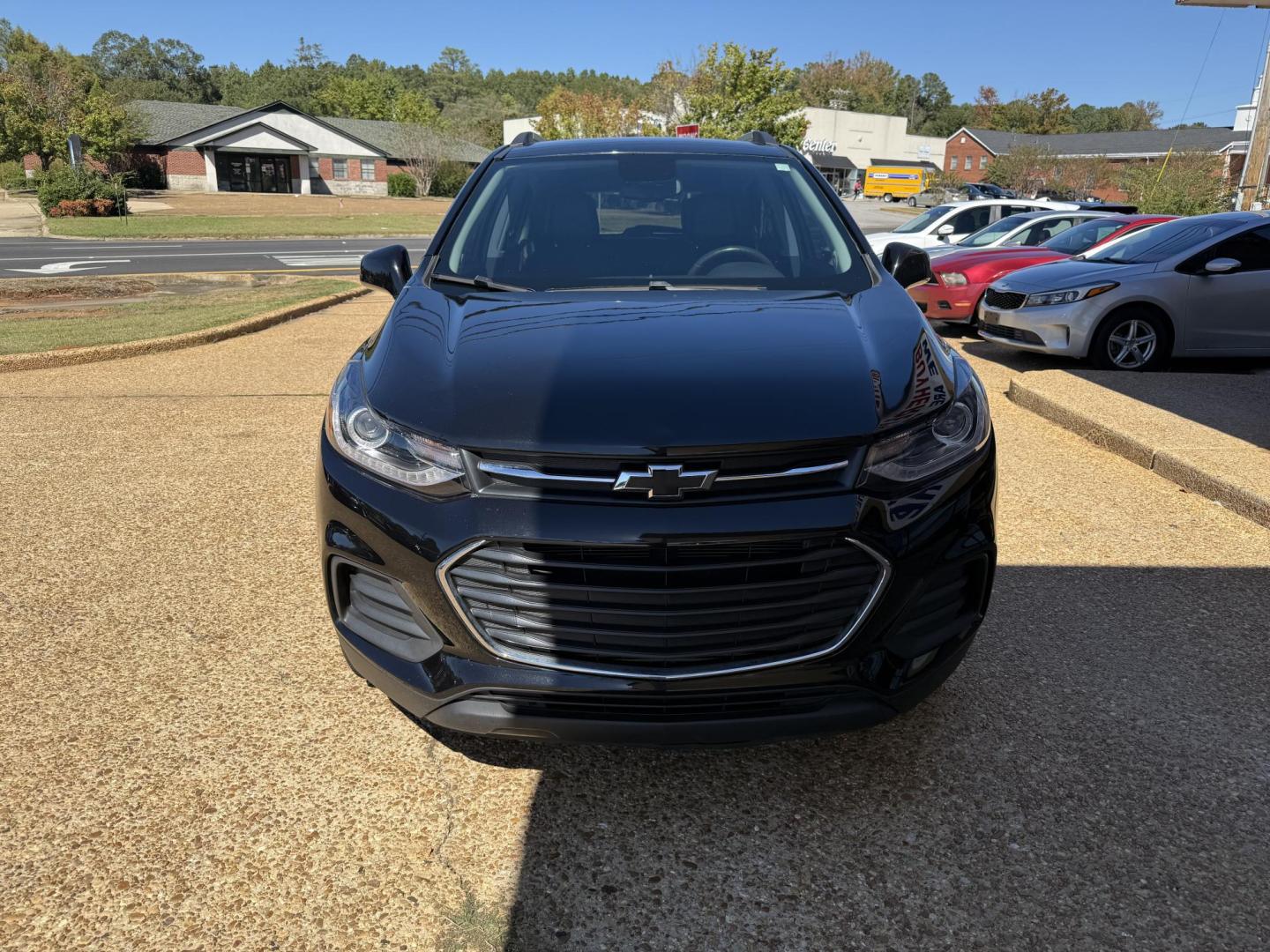 2021 BLACK CHEVROLET TRAX 1LT (KL7CJPSM5MB) , located at 922 W. Beacon St., Philadelphia, MS, 39350, (601) 650-3675, 32.770447, -89.127151 - Photo#1