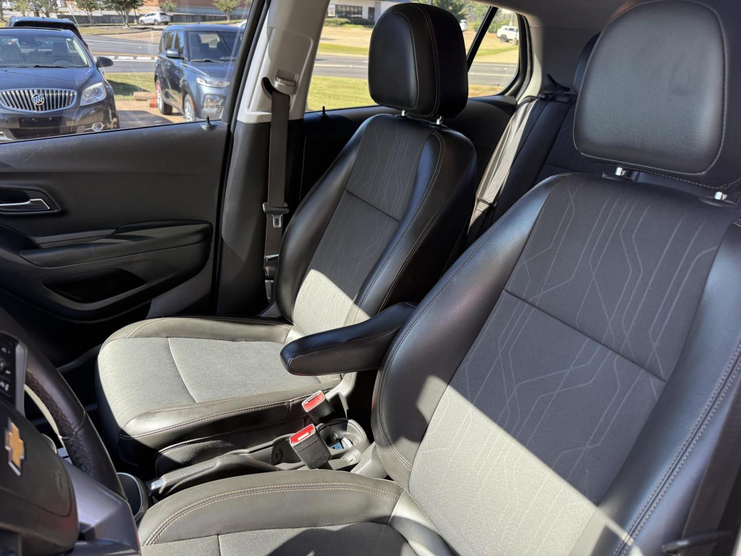 2021 BLACK CHEVROLET TRAX 1LT (KL7CJPSM5MB) , located at 922 W. Beacon St., Philadelphia, MS, 39350, (601) 650-3675, 32.770447, -89.127151 - Photo#13