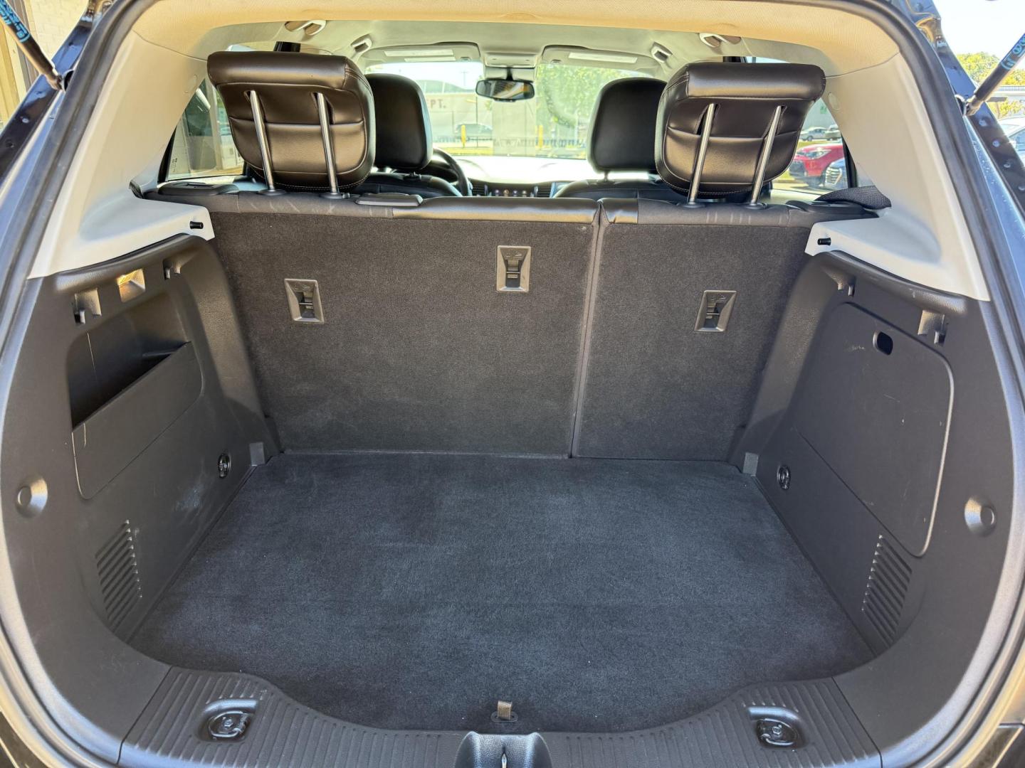 2021 BLACK CHEVROLET TRAX 1LT (KL7CJPSM5MB) , located at 922 W. Beacon St., Philadelphia, MS, 39350, (601) 650-3675, 32.770447, -89.127151 - Photo#19