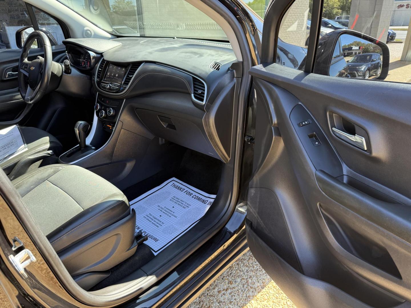 2021 BLACK CHEVROLET TRAX 1LT (KL7CJPSM5MB) , located at 922 W. Beacon St., Philadelphia, MS, 39350, (601) 650-3675, 32.770447, -89.127151 - Photo#24