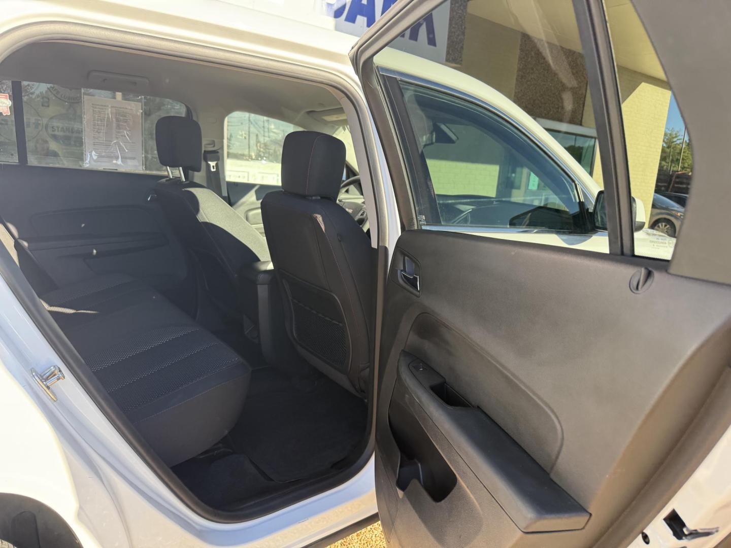 2016 WHITE GMC TERRAIN SLE1 (2GKFLSEK5G6) , located at 922 W. Beacon St., Philadelphia, MS, 39350, (601) 650-3675, 32.770447, -89.127151 - Photo#16