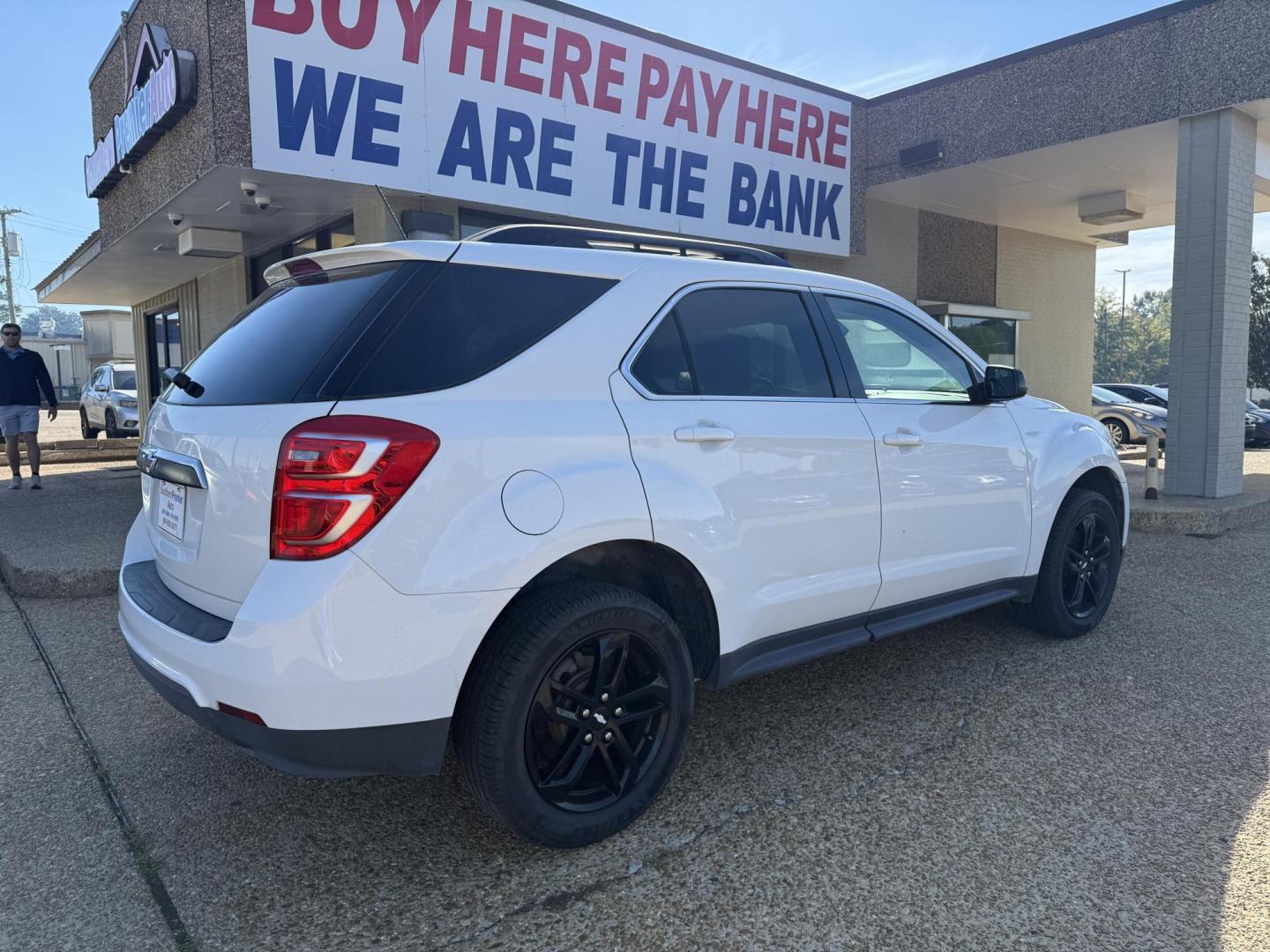 2017 WHITE CHEVROLET EQUINOX LT (2GNALCEK2H1) , located at 922 W. Beacon St., Philadelphia, MS, 39350, (601) 650-3675, 32.770447, -89.127151 - Photo#6