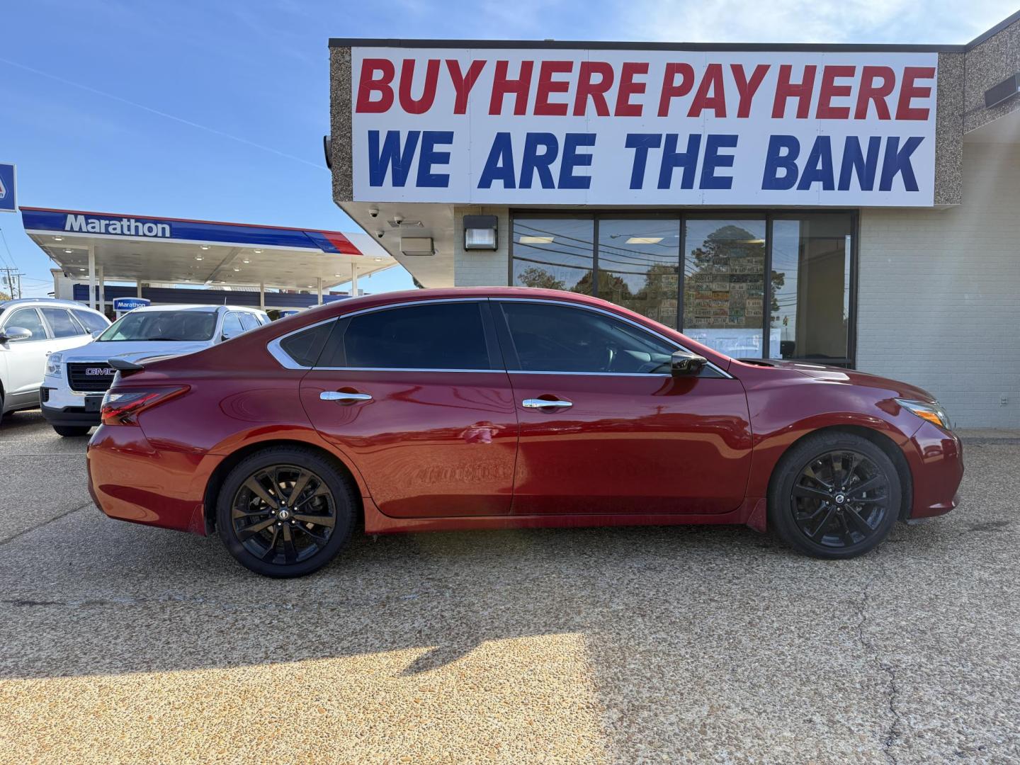 2017 RED NISSAN ALTIMA 2.5; 2.5 S; 2 (1N4AL3AP0HC) , located at 922 W. Beacon St., Philadelphia, MS, 39350, (601) 650-3675, 32.770447, -89.127151 - Photo#9