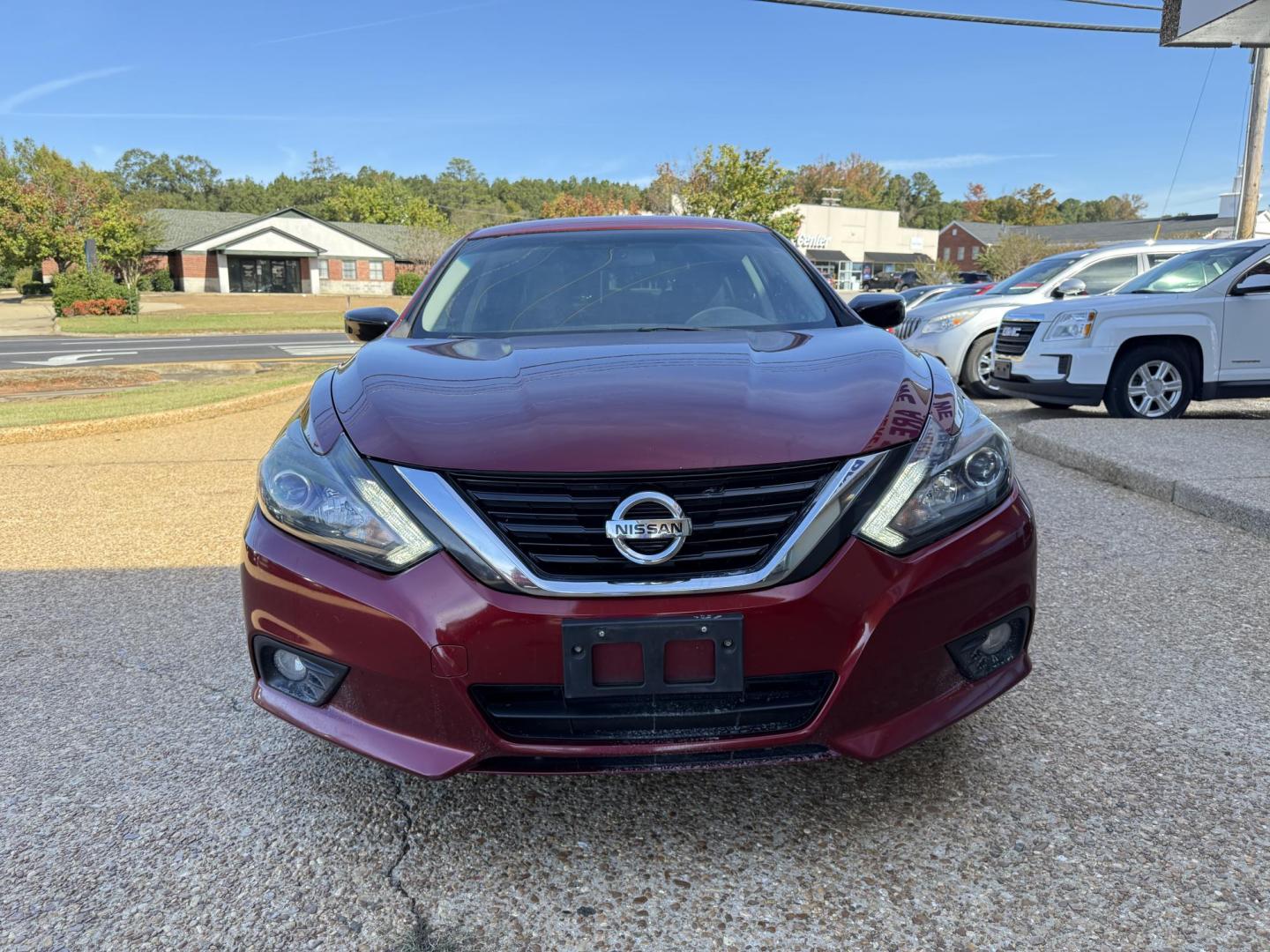 2017 RED NISSAN ALTIMA 2.5; 2.5 S; 2 (1N4AL3AP0HC) , located at 922 W. Beacon St., Philadelphia, MS, 39350, (601) 650-3675, 32.770447, -89.127151 - Photo#1